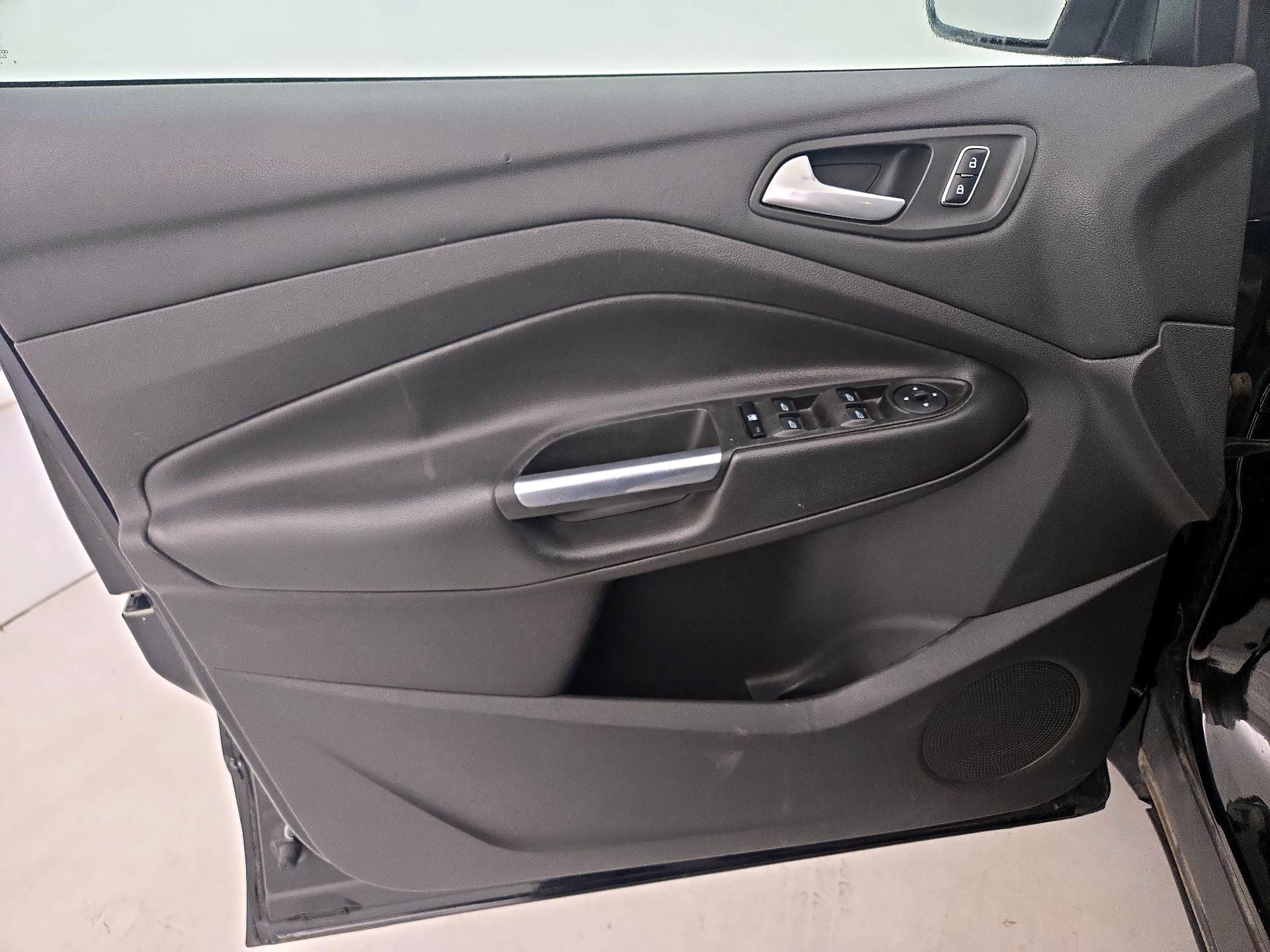 Thumbnail: 2015 Ford Escape - 12