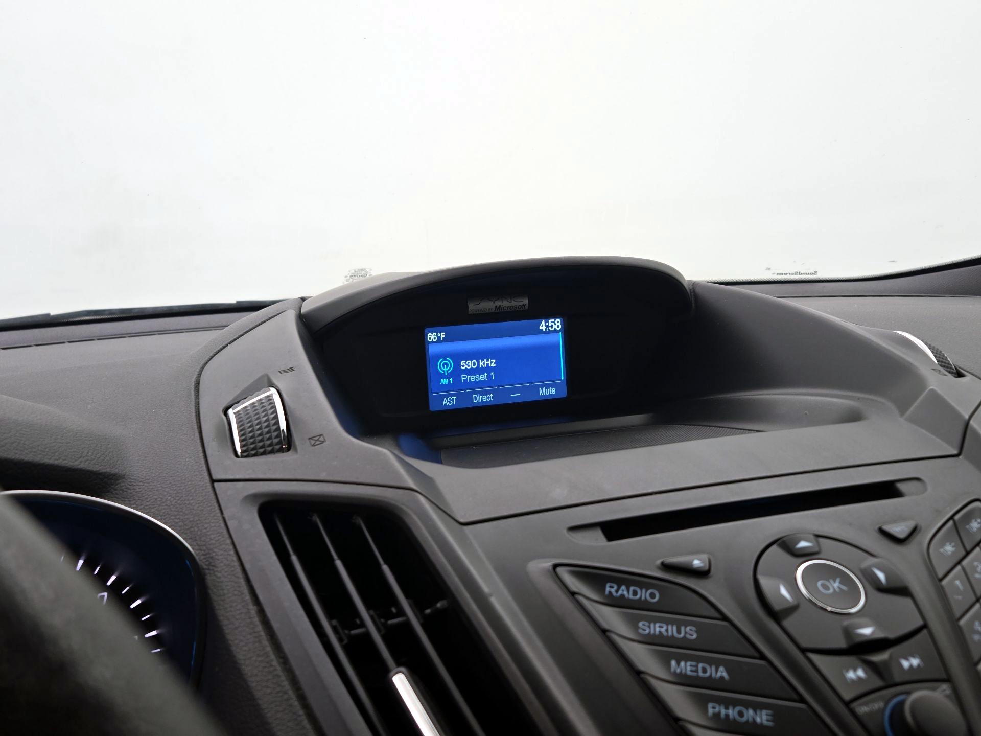 Thumbnail: 2015 Ford Escape - 15