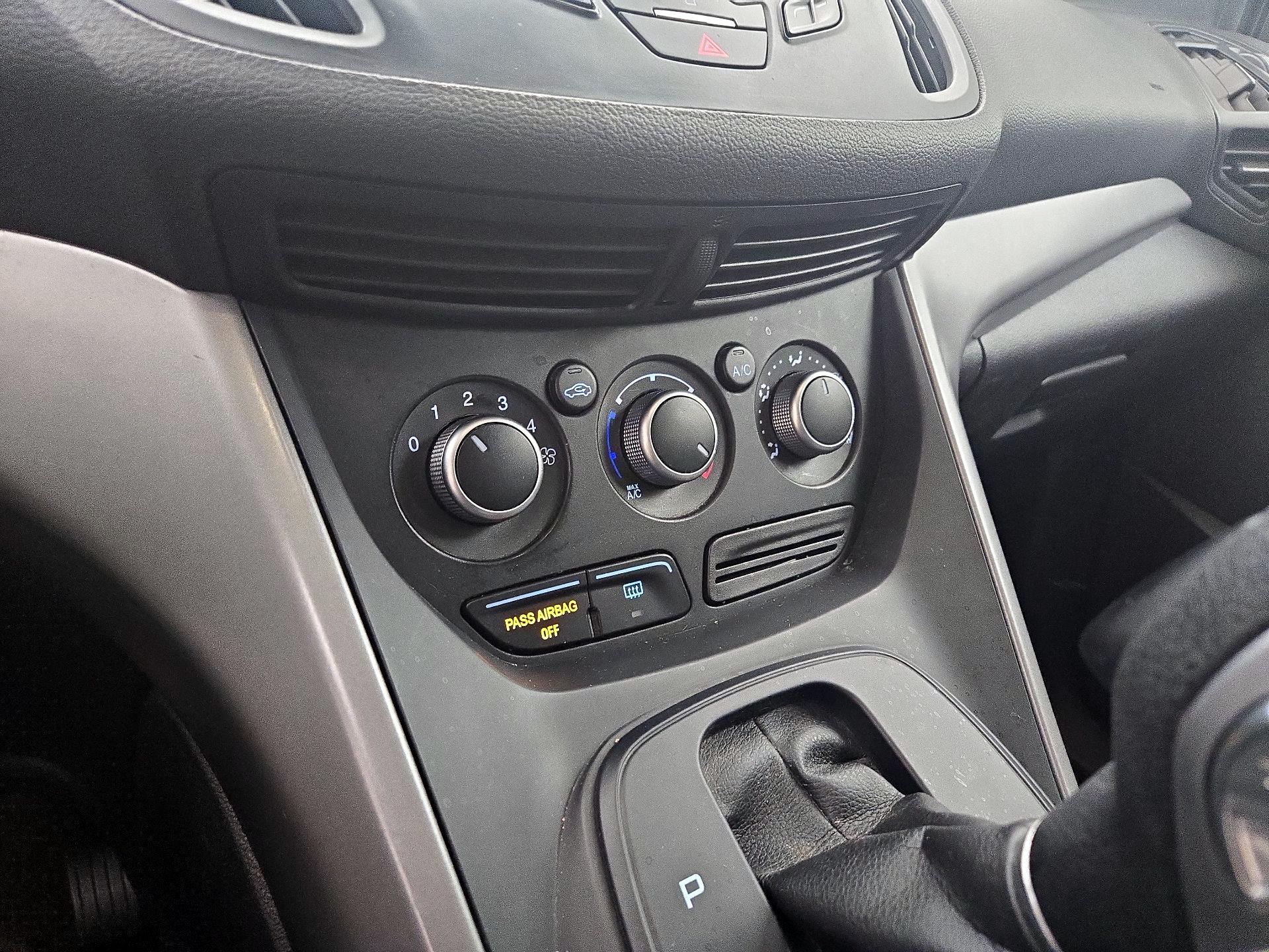 Thumbnail: 2015 Ford Escape - 16