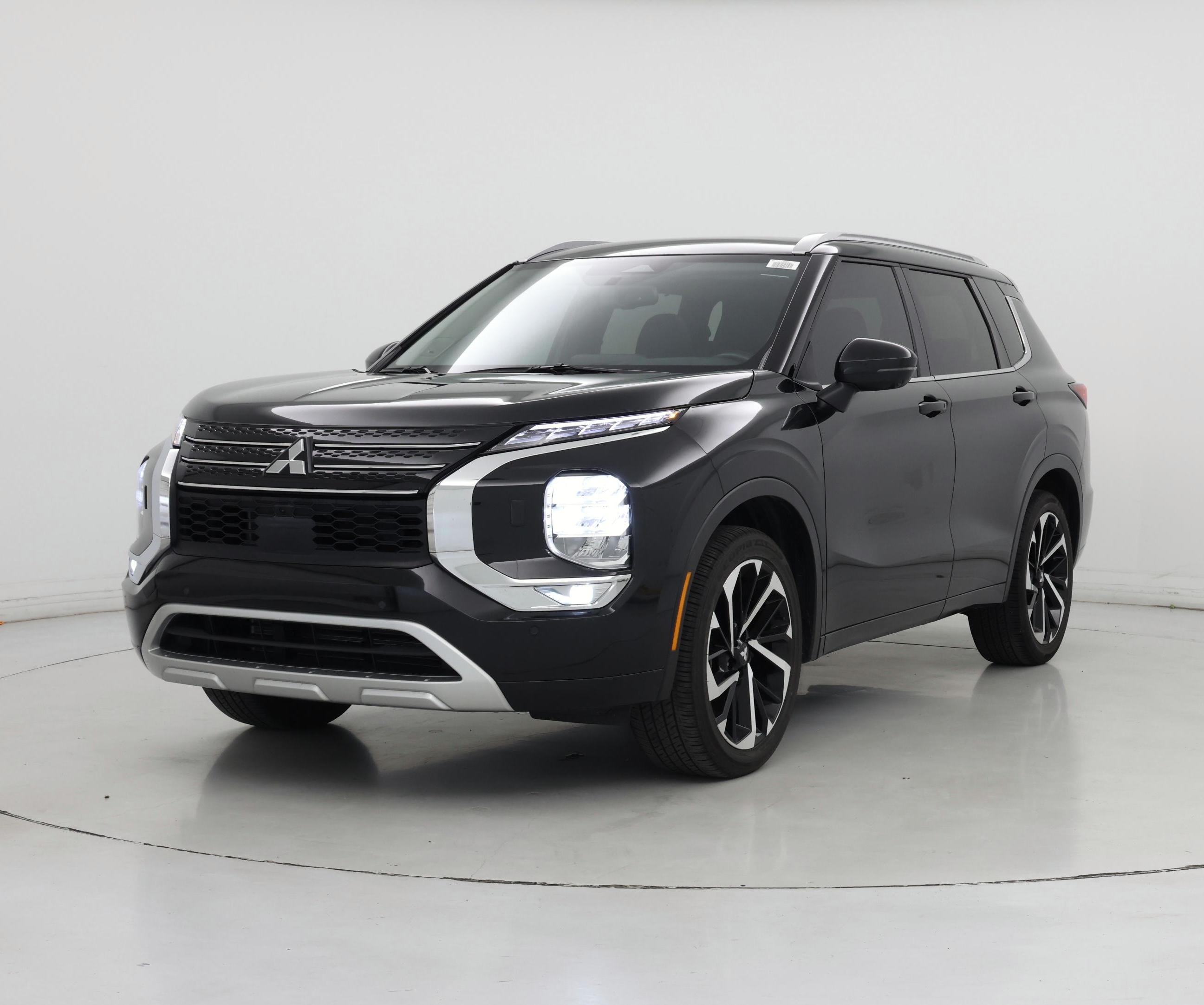 Thumbnail: 2024 Mitsubishi Outlander - 4