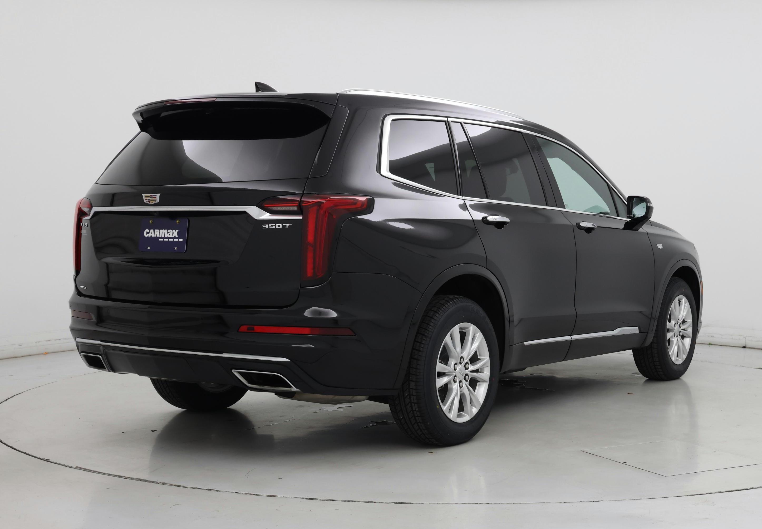 Thumbnail: 2023 Cadillac XT6 - 8