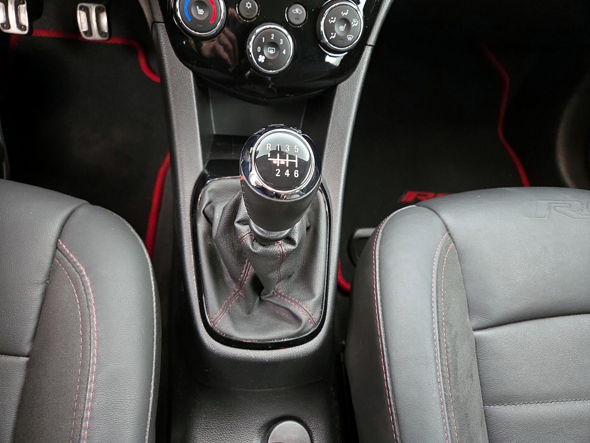 Thumbnail: 2015 Chevrolet Sonic - 17