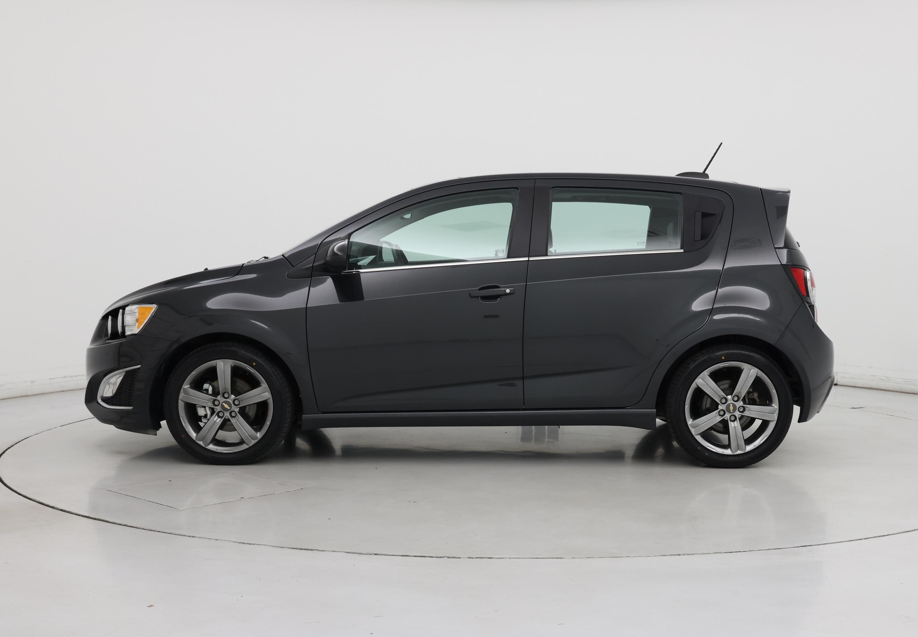 Thumbnail: 2015 Chevrolet Sonic - 3
