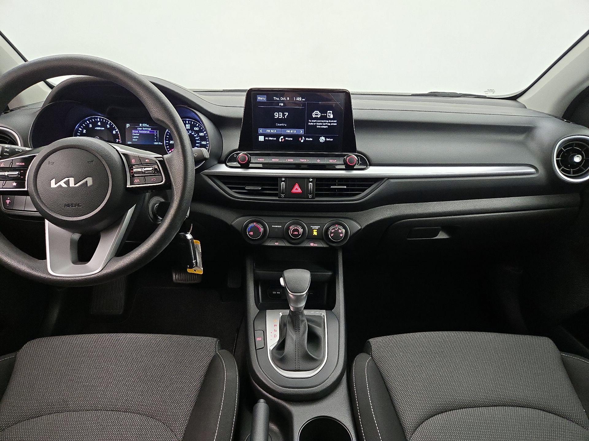 Thumbnail: 2023 Kia Forte - 9
