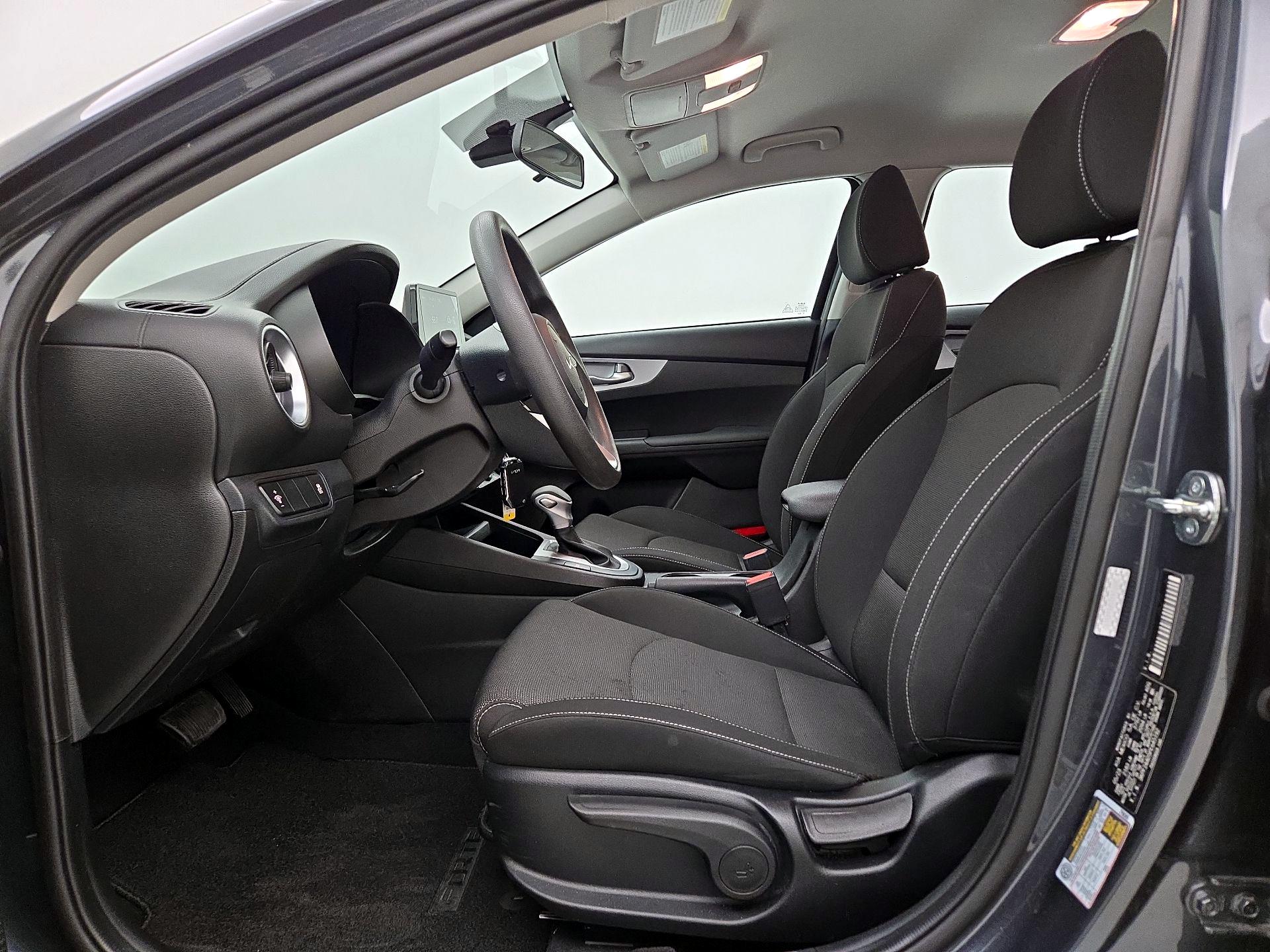 Thumbnail: 2023 Kia Forte - 11