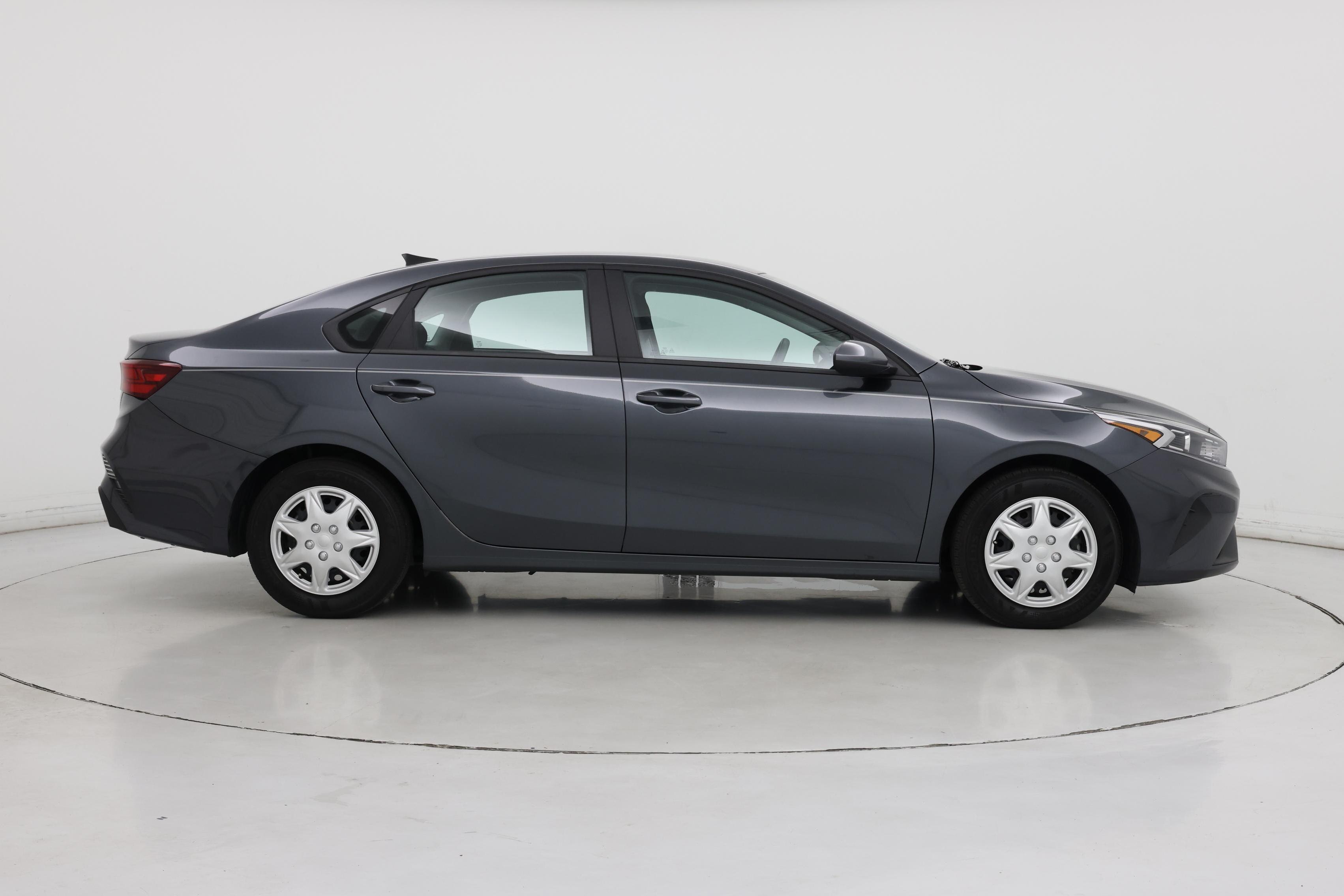 Thumbnail: 2023 Kia Forte - 7