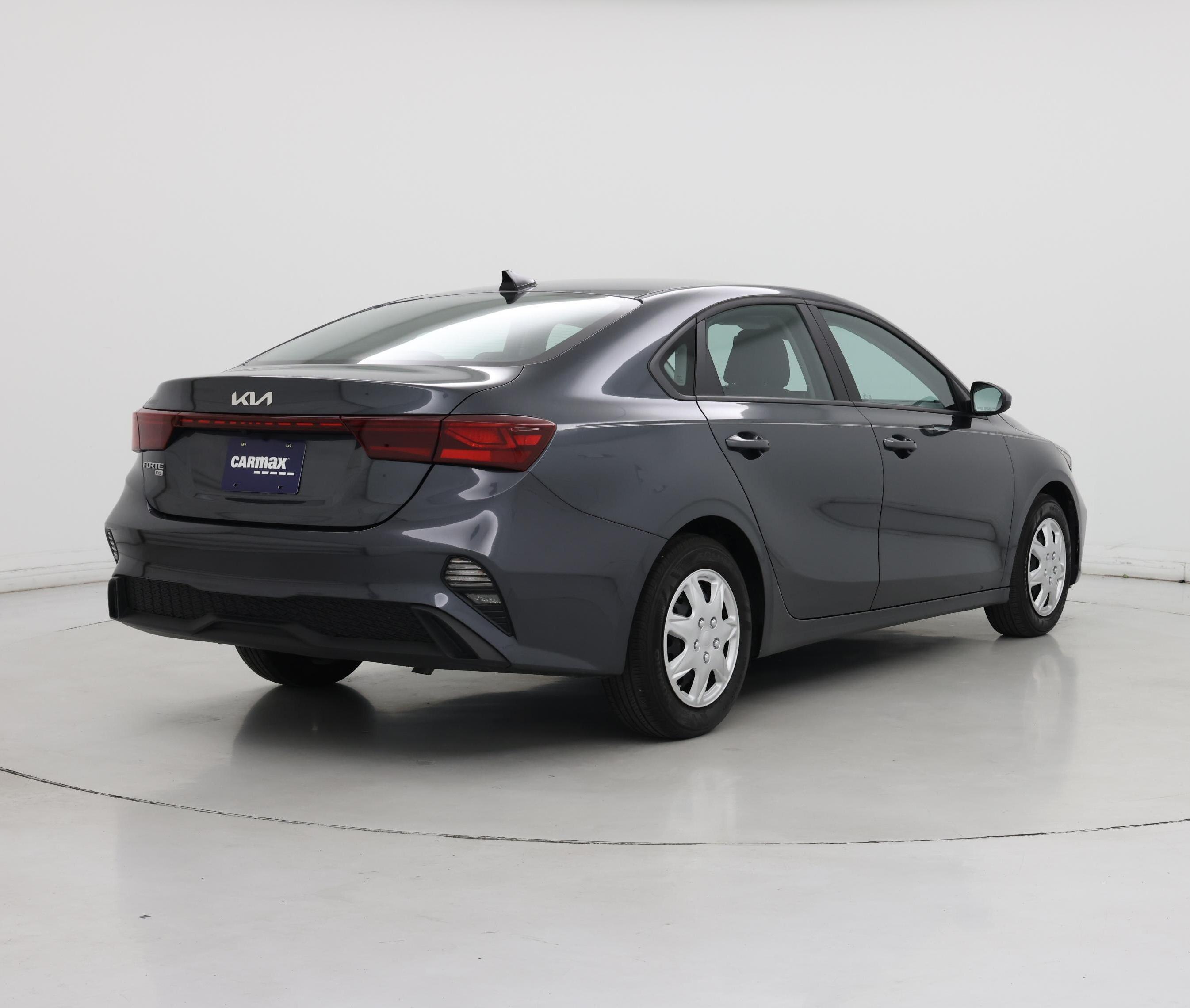 Thumbnail: 2023 Kia Forte - 8