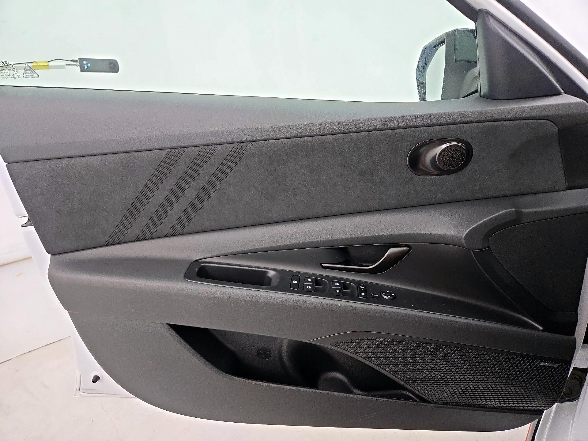 Thumbnail: 2025 Hyundai Elantra - 12