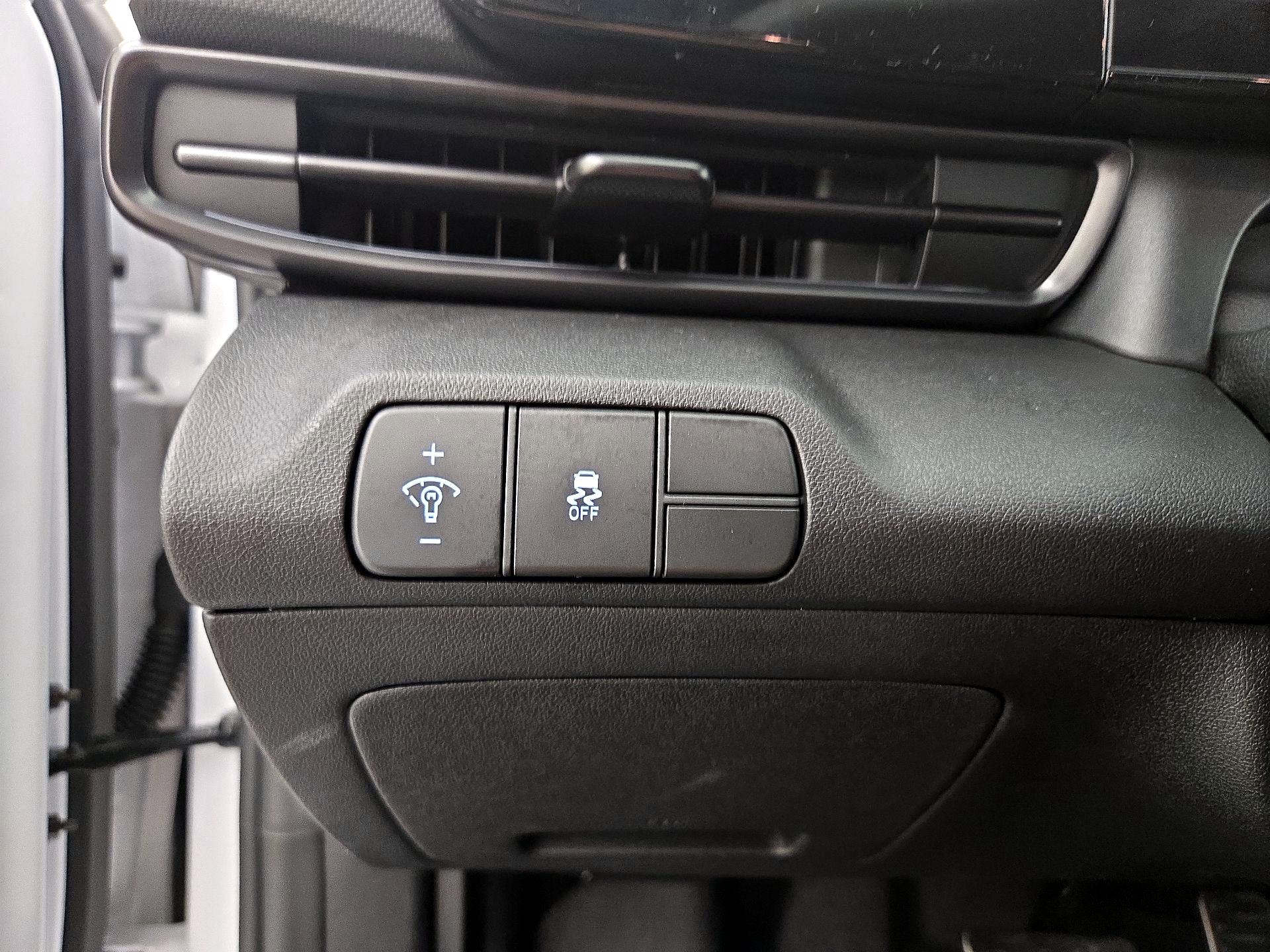 Thumbnail: 2025 Hyundai Elantra - 13