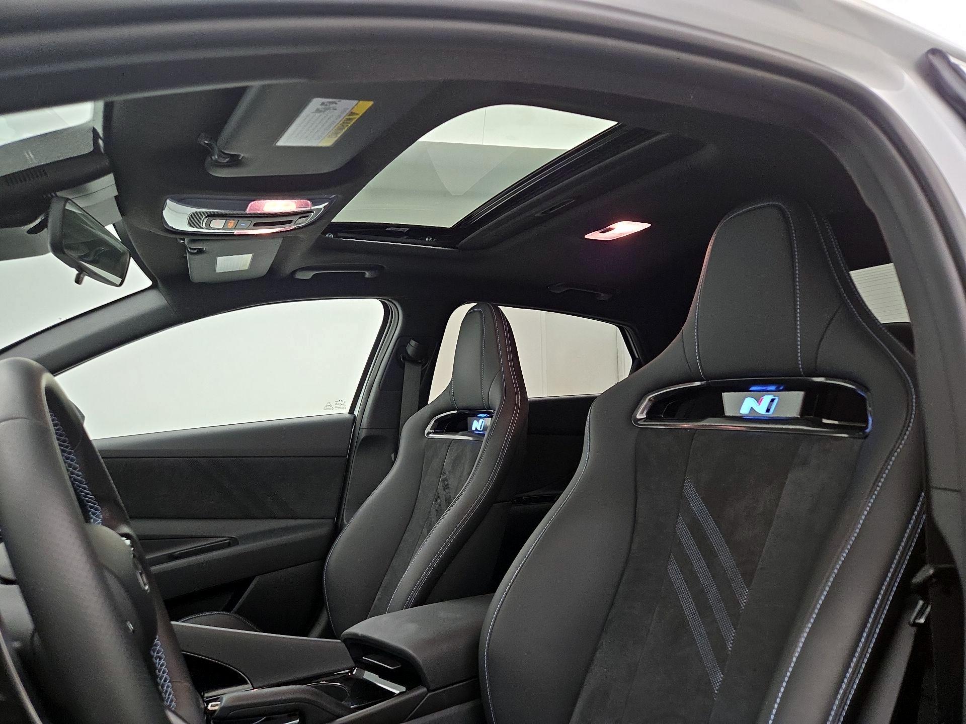 Thumbnail: 2025 Hyundai Elantra - 20