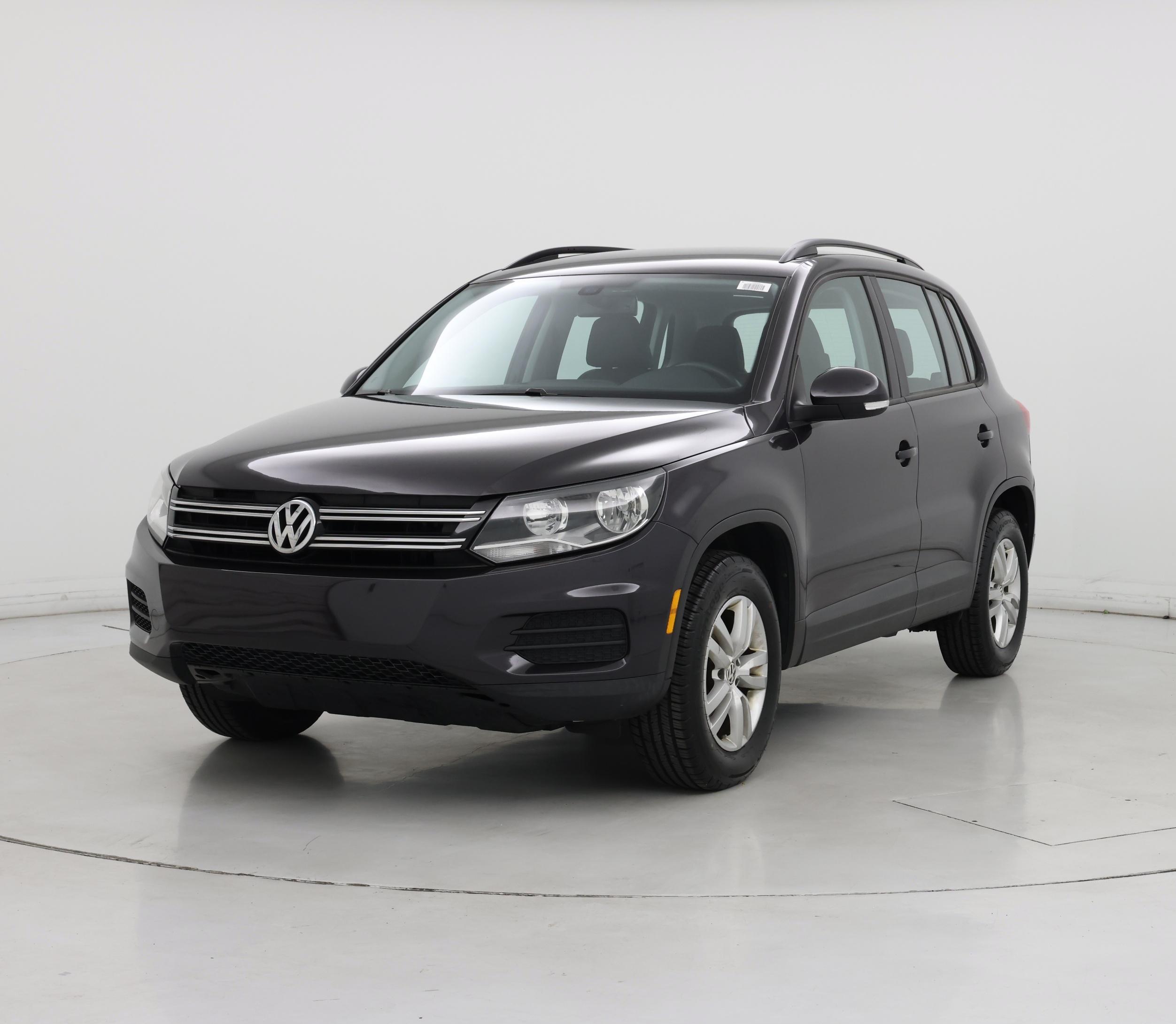 Thumbnail: 2016 Volkswagen Tiguan - 4