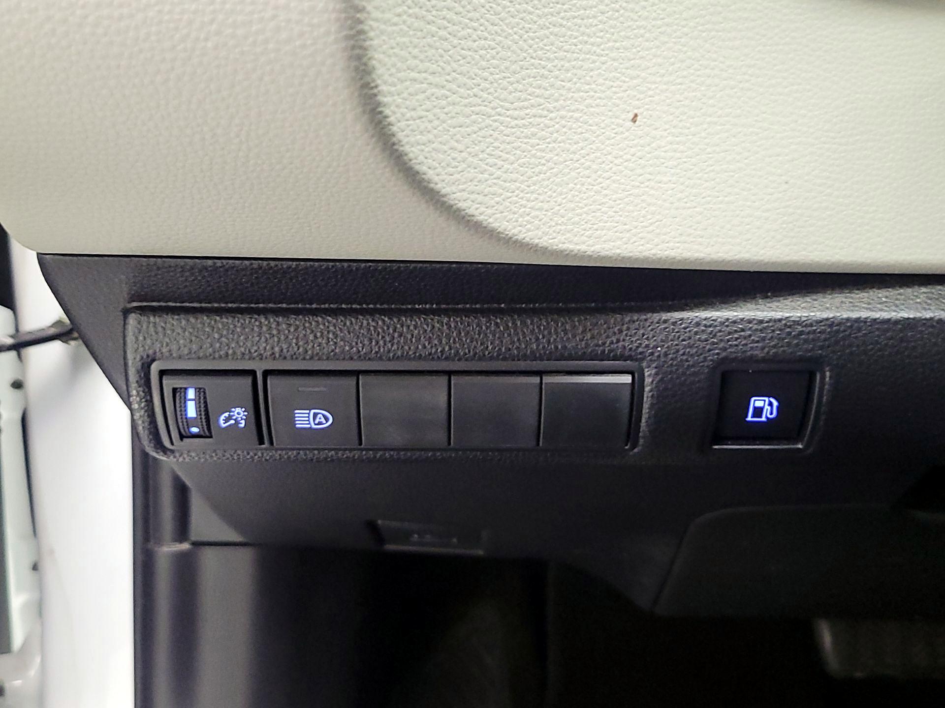 Thumbnail: 2022 Toyota Corolla - 13