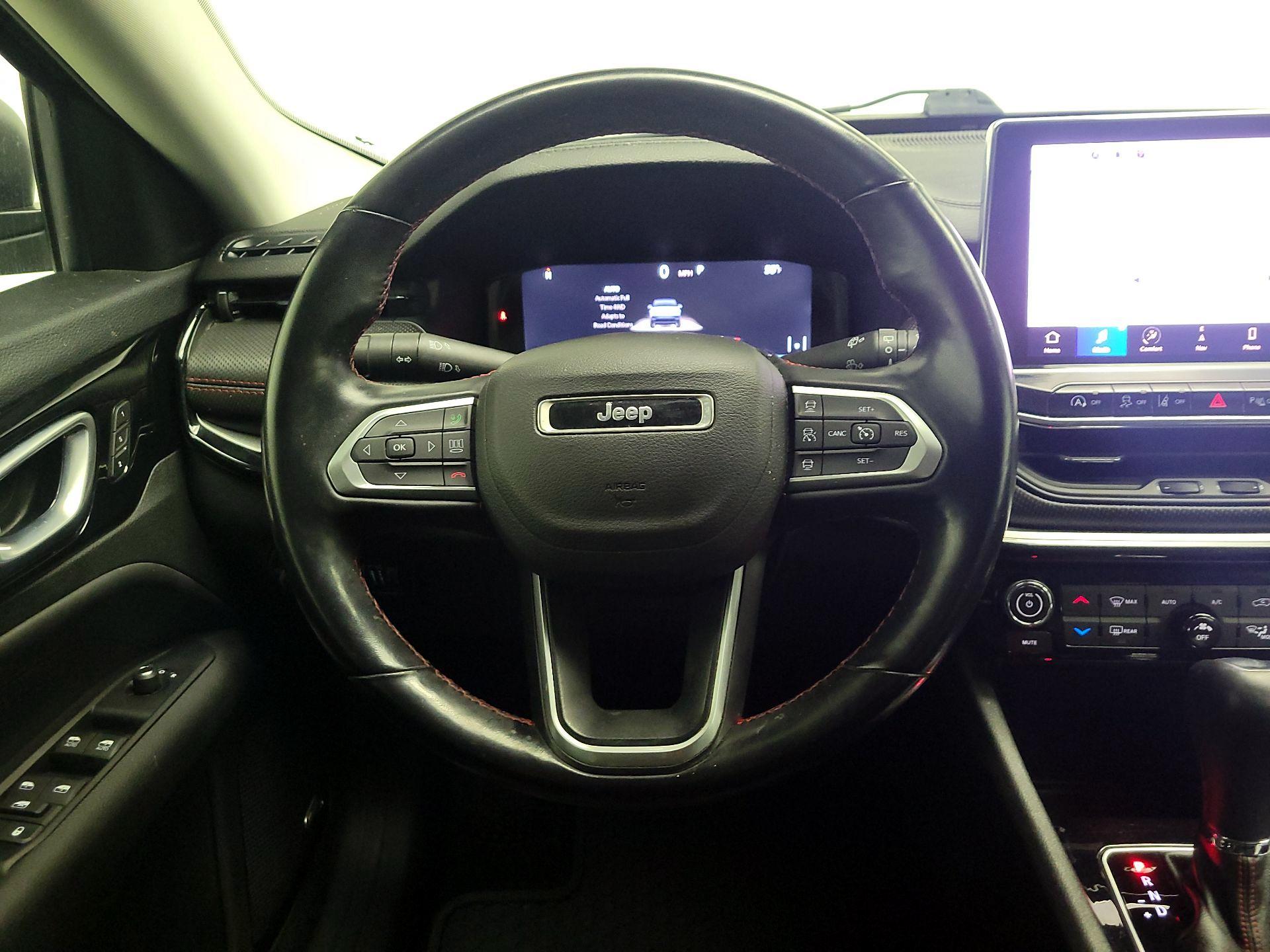 Thumbnail: 2022 Jeep Compass - 10