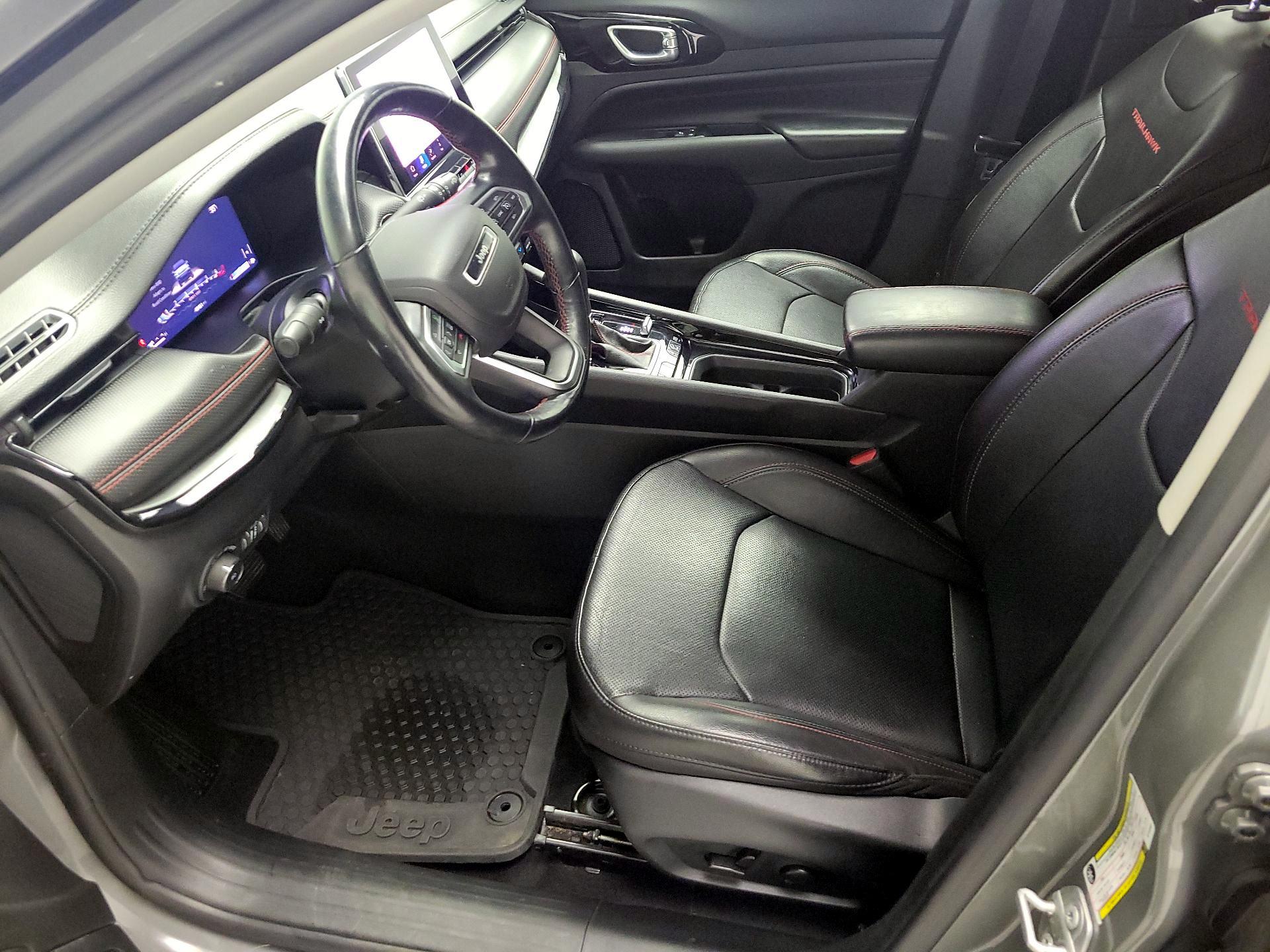 Thumbnail: 2022 Jeep Compass - 11