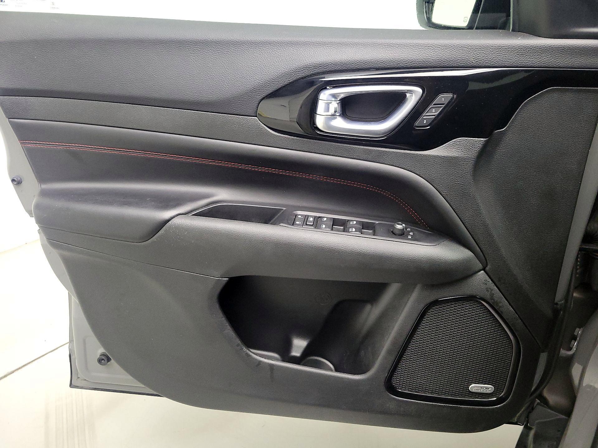 Thumbnail: 2022 Jeep Compass - 12