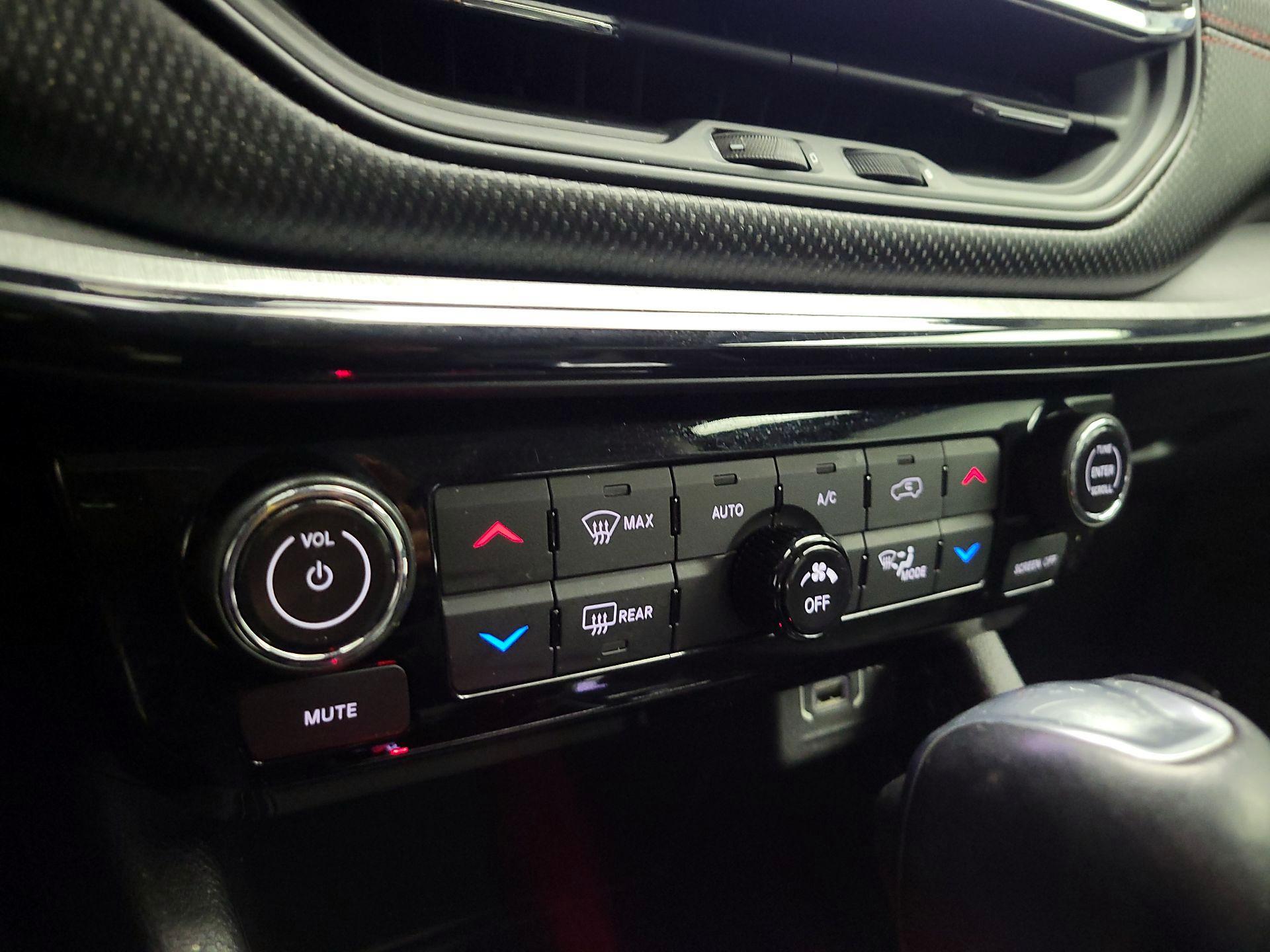 Thumbnail: 2022 Jeep Compass - 14