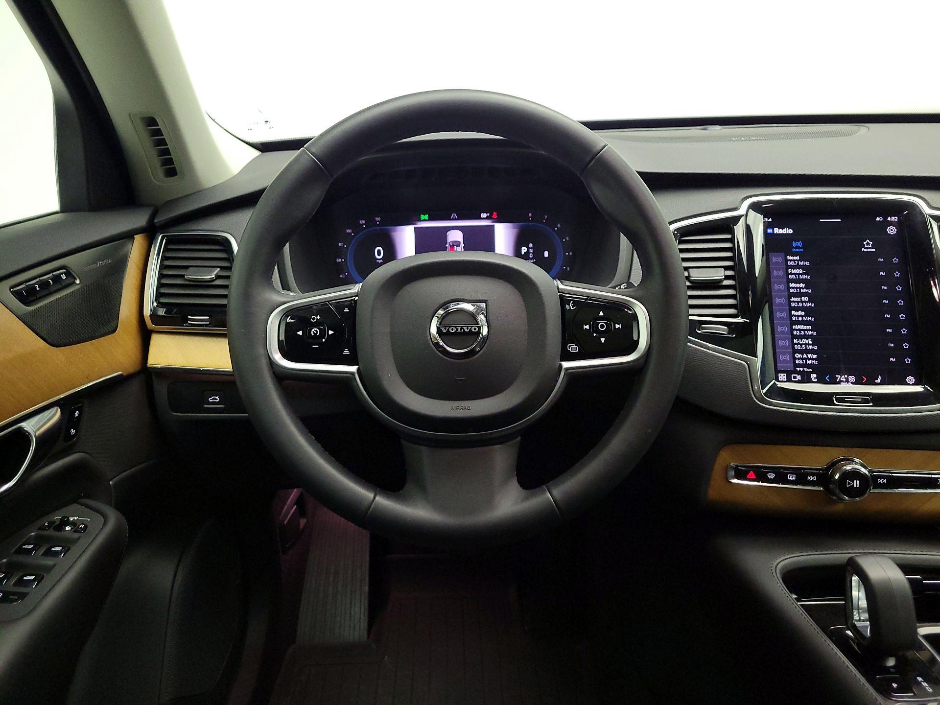 Thumbnail: 2023 Volvo XC90 - 10