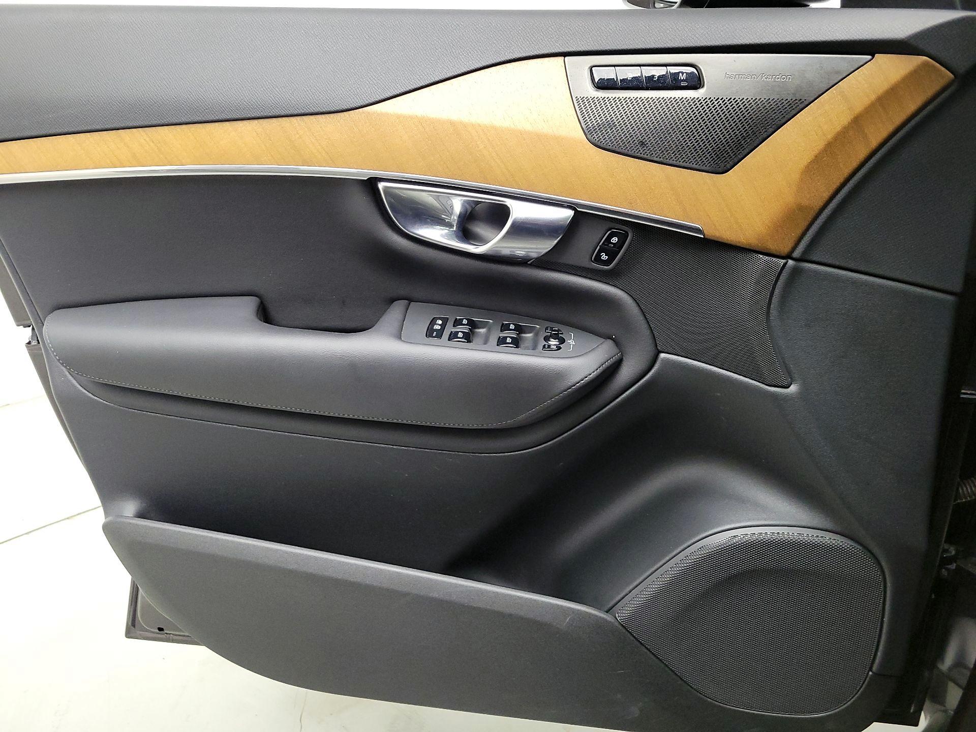 Thumbnail: 2023 Volvo XC90 - 12