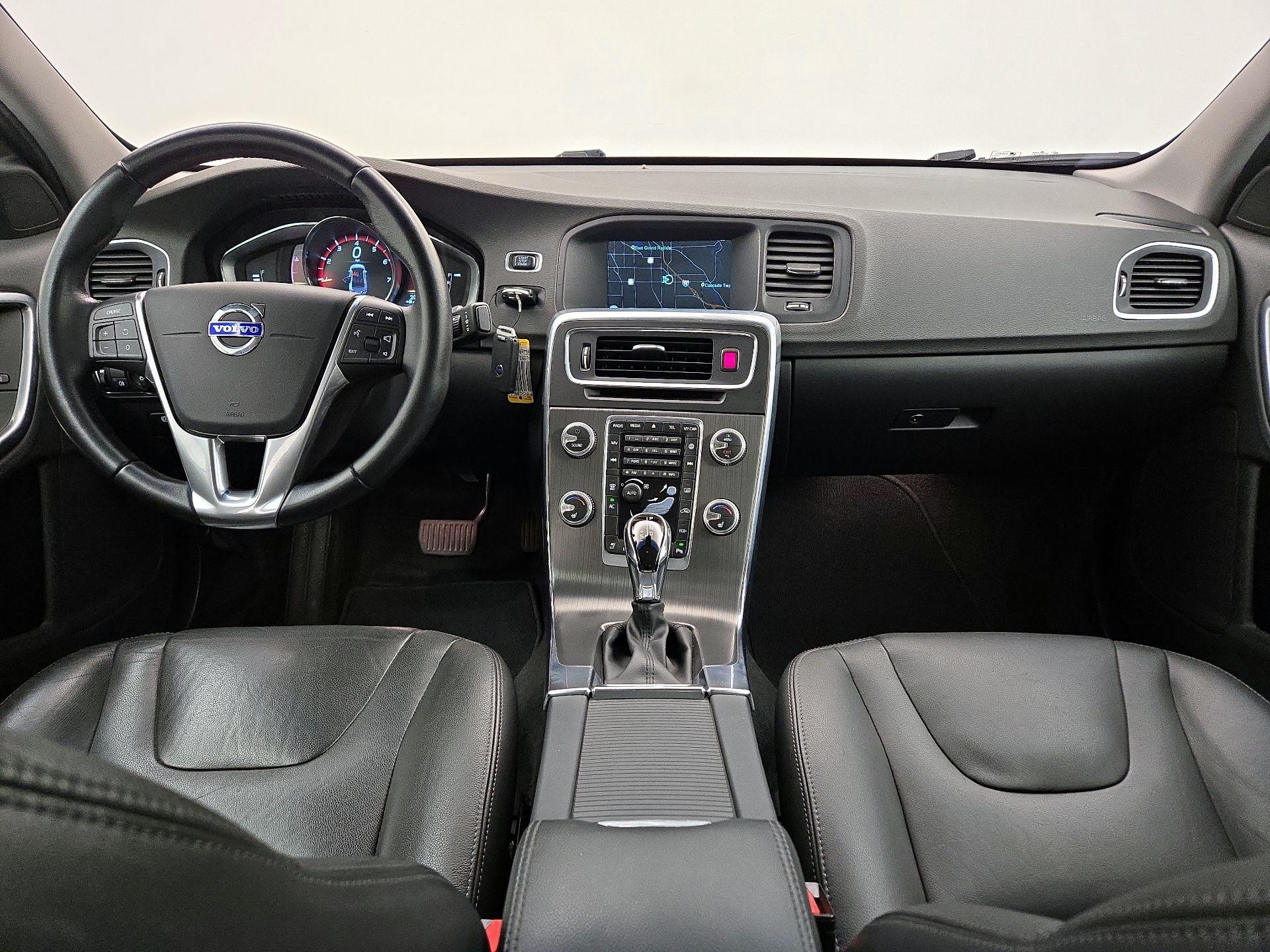 Thumbnail: 2016 Volvo S60 - 9