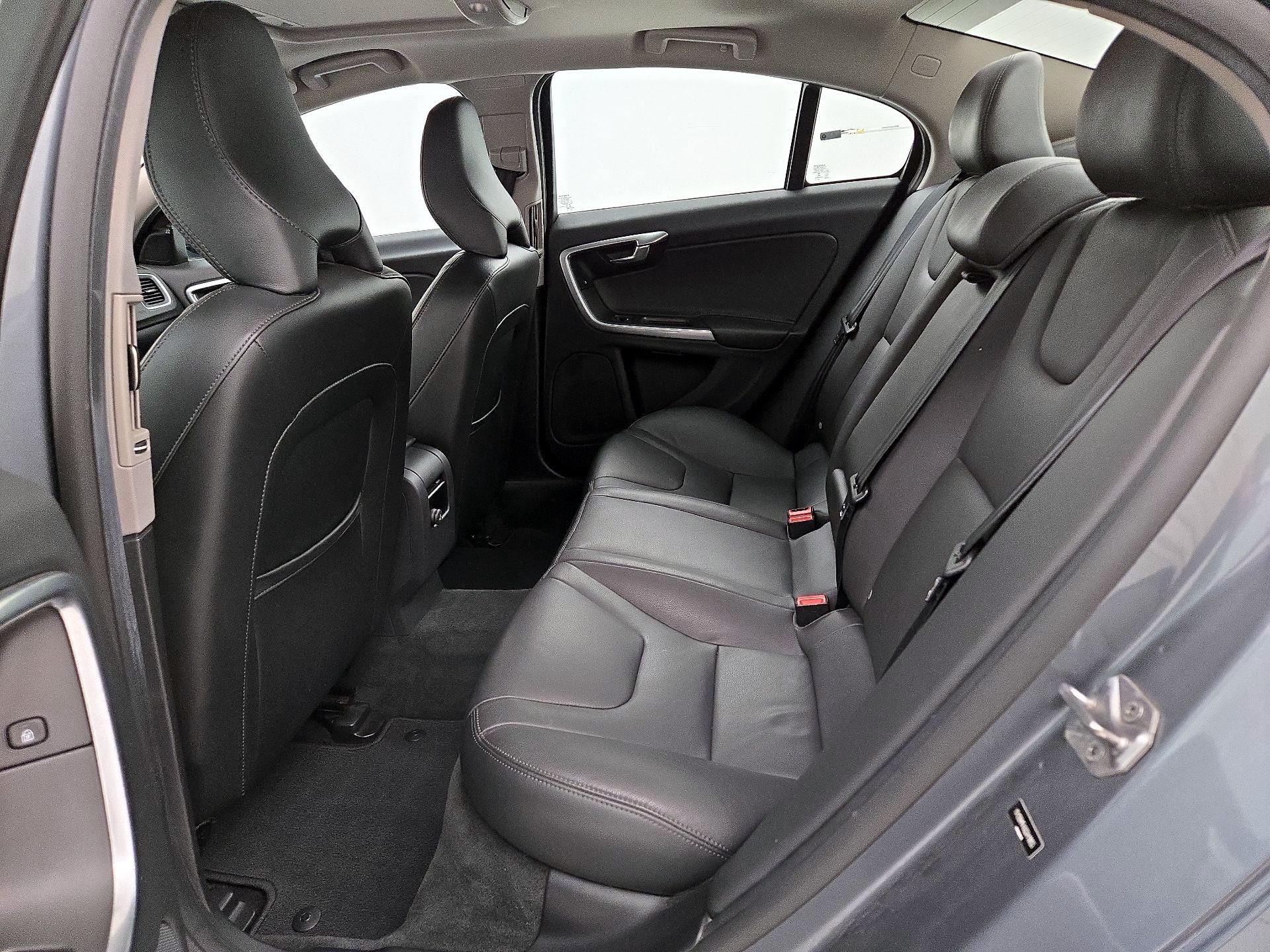 Thumbnail: 2016 Volvo S60 - 20