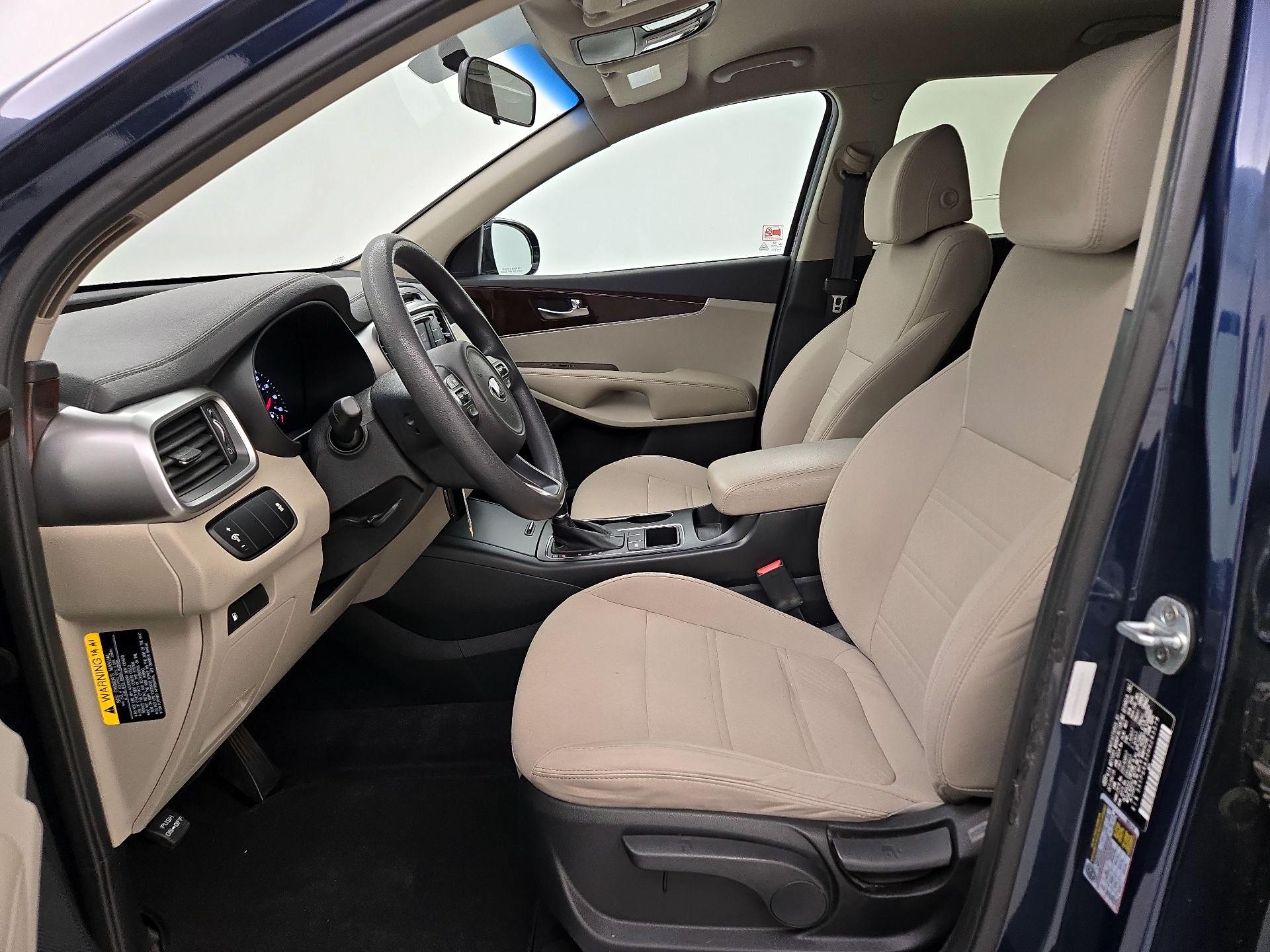 Thumbnail: 2017 Kia Sorento - 11