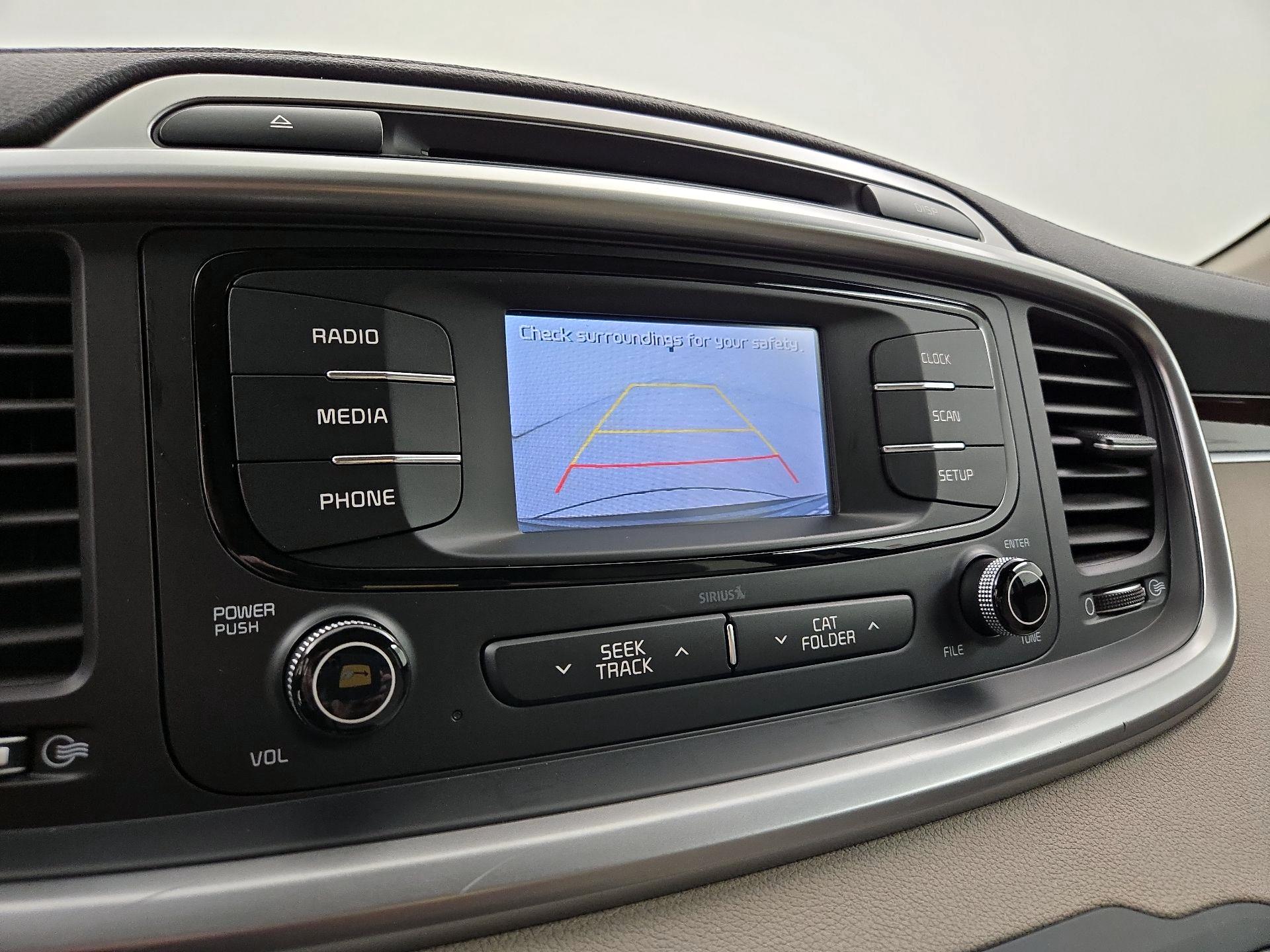 Thumbnail: 2017 Kia Sorento - 14