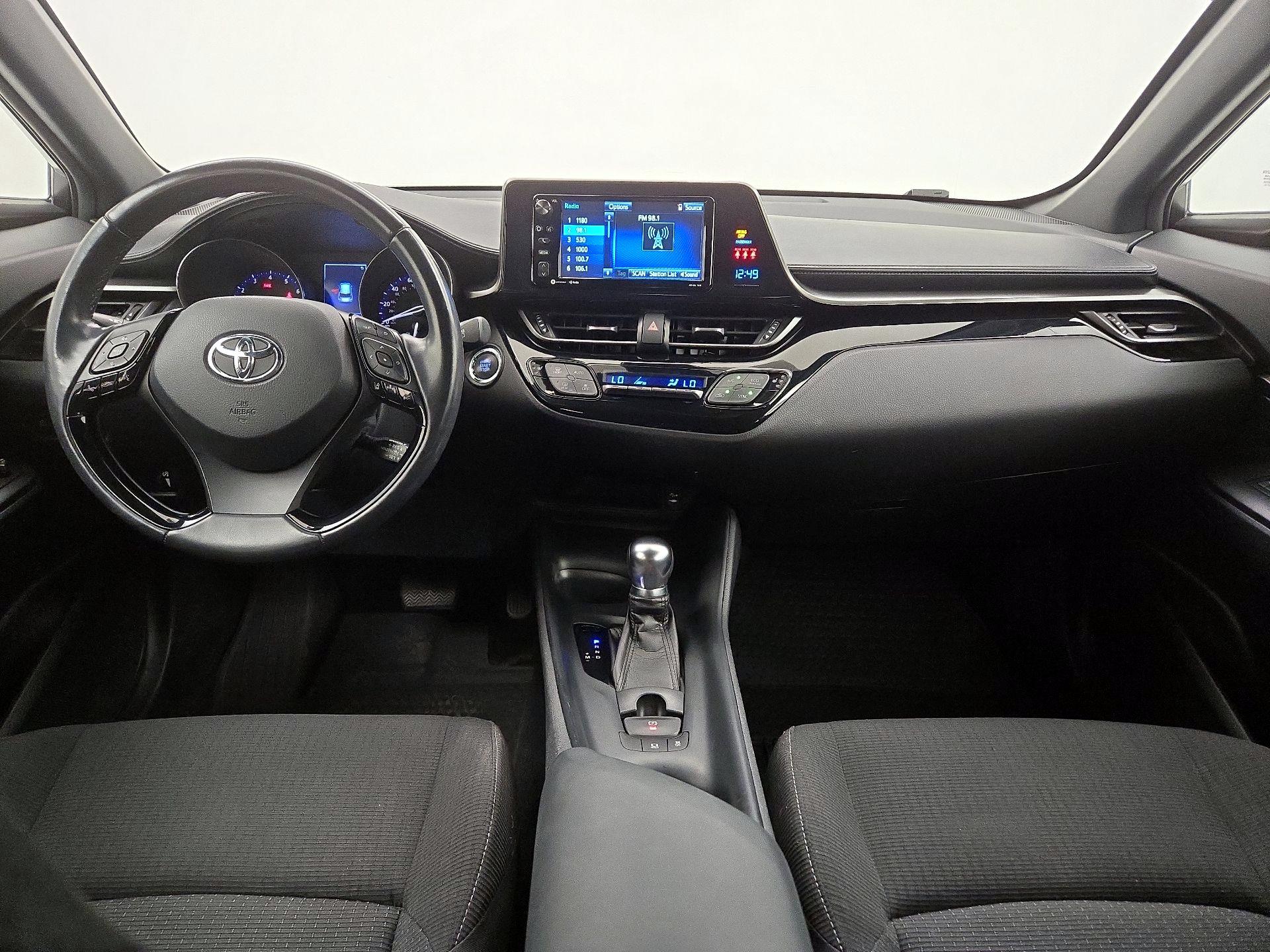 Thumbnail: 2018 Toyota C-HR - 9