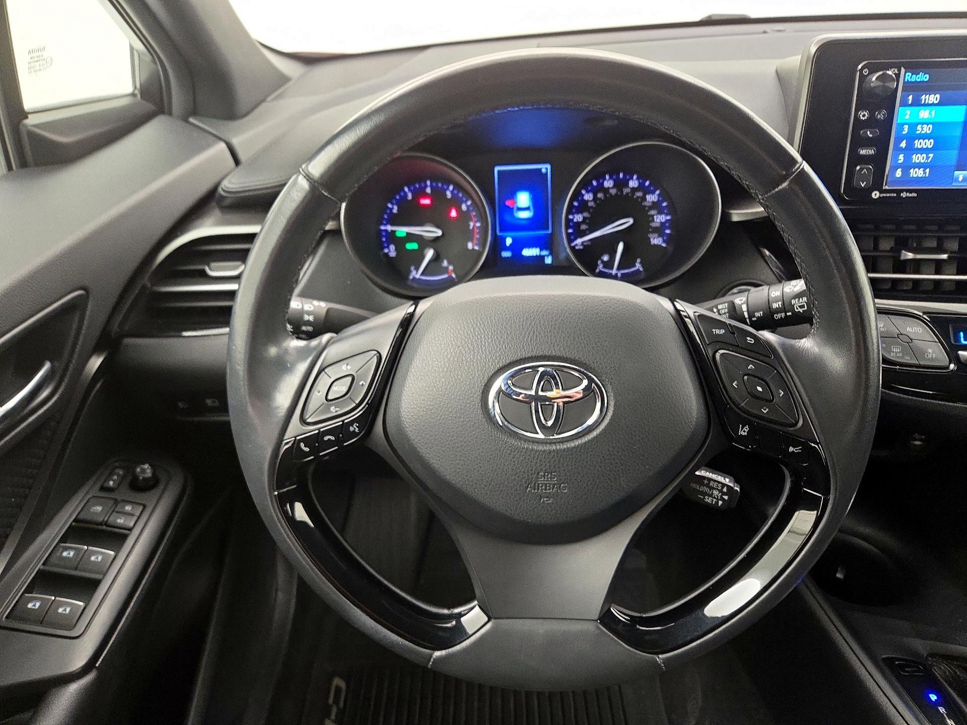 Thumbnail: 2018 Toyota C-HR - 10