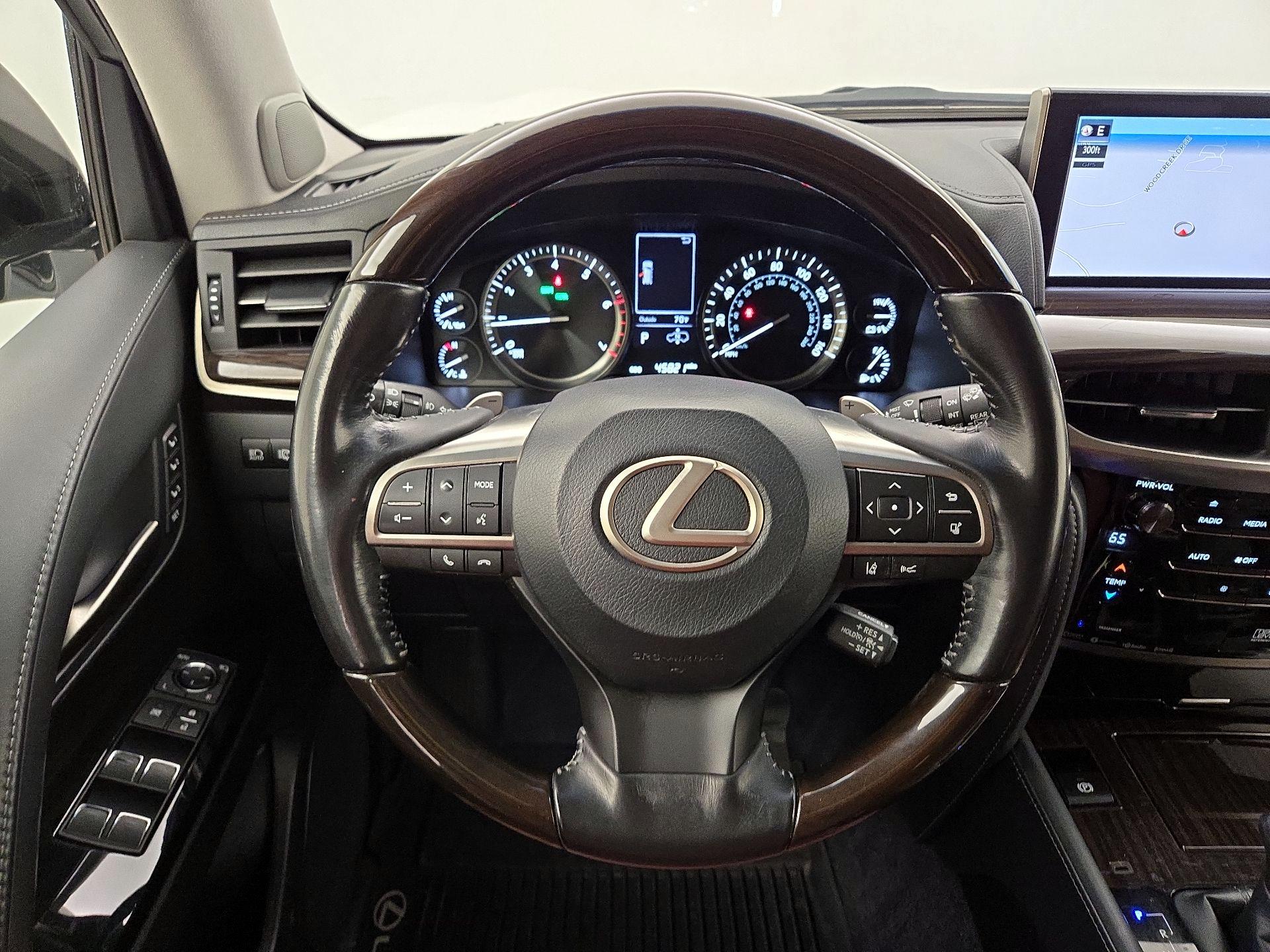 Thumbnail: 2018 Lexus LX - 10