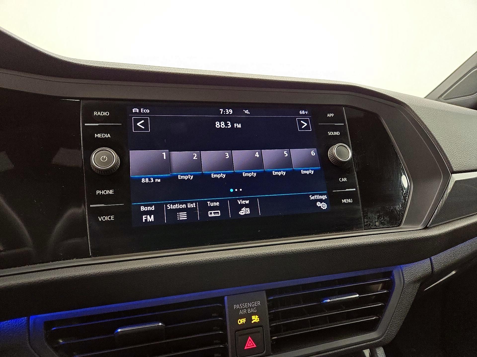 Thumbnail: 2019 Volkswagen Jetta - 15