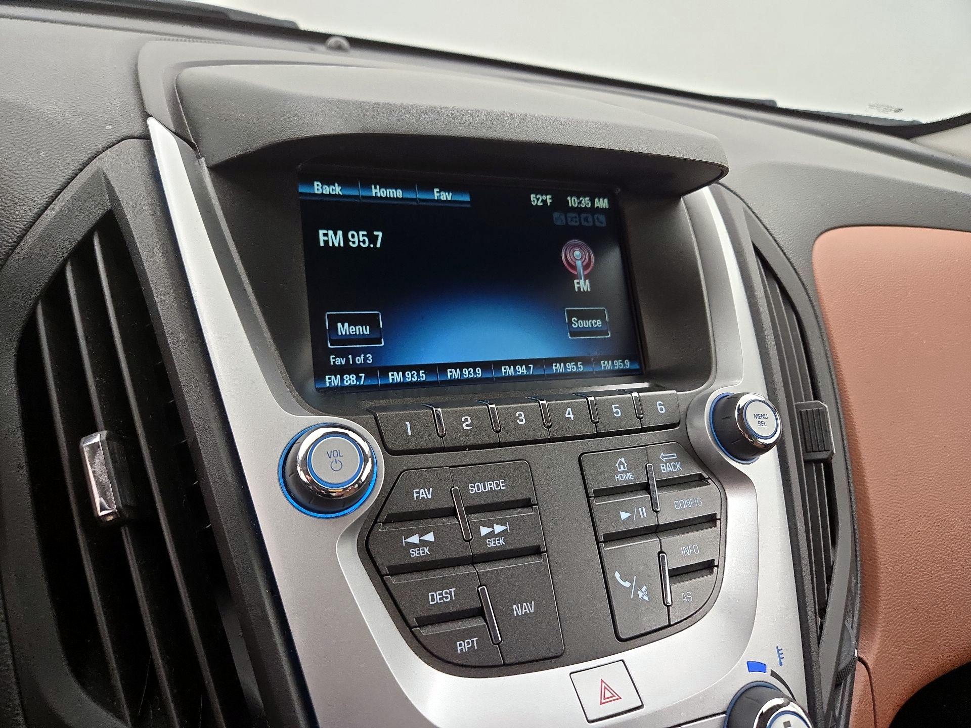 Thumbnail: 2016 Chevrolet Equinox - 16