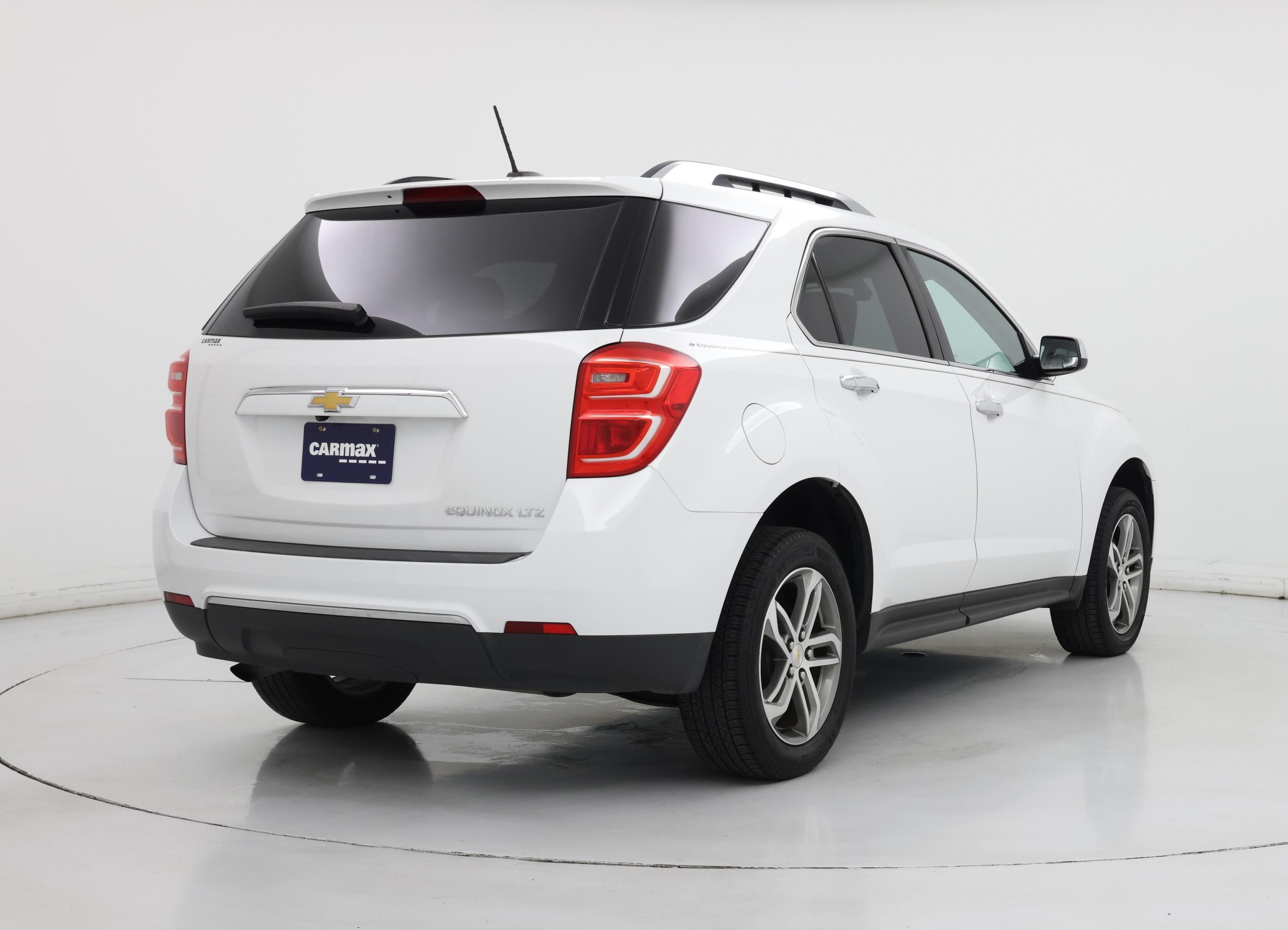 Thumbnail: 2016 Chevrolet Equinox - 8