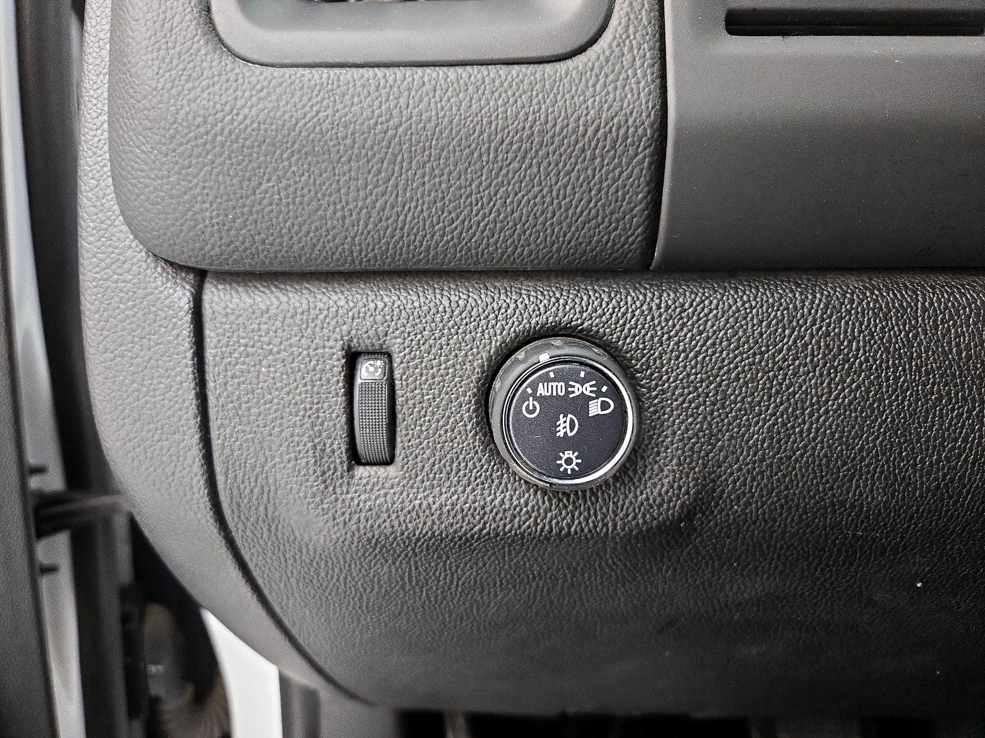 Thumbnail: 2018 Chevrolet Colorado - 13