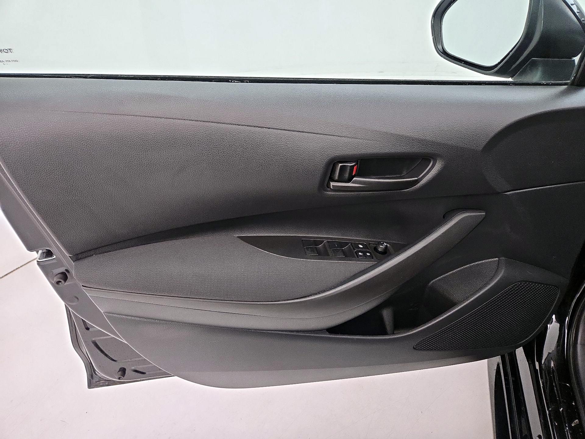 Thumbnail: 2025 Toyota Corolla - 12