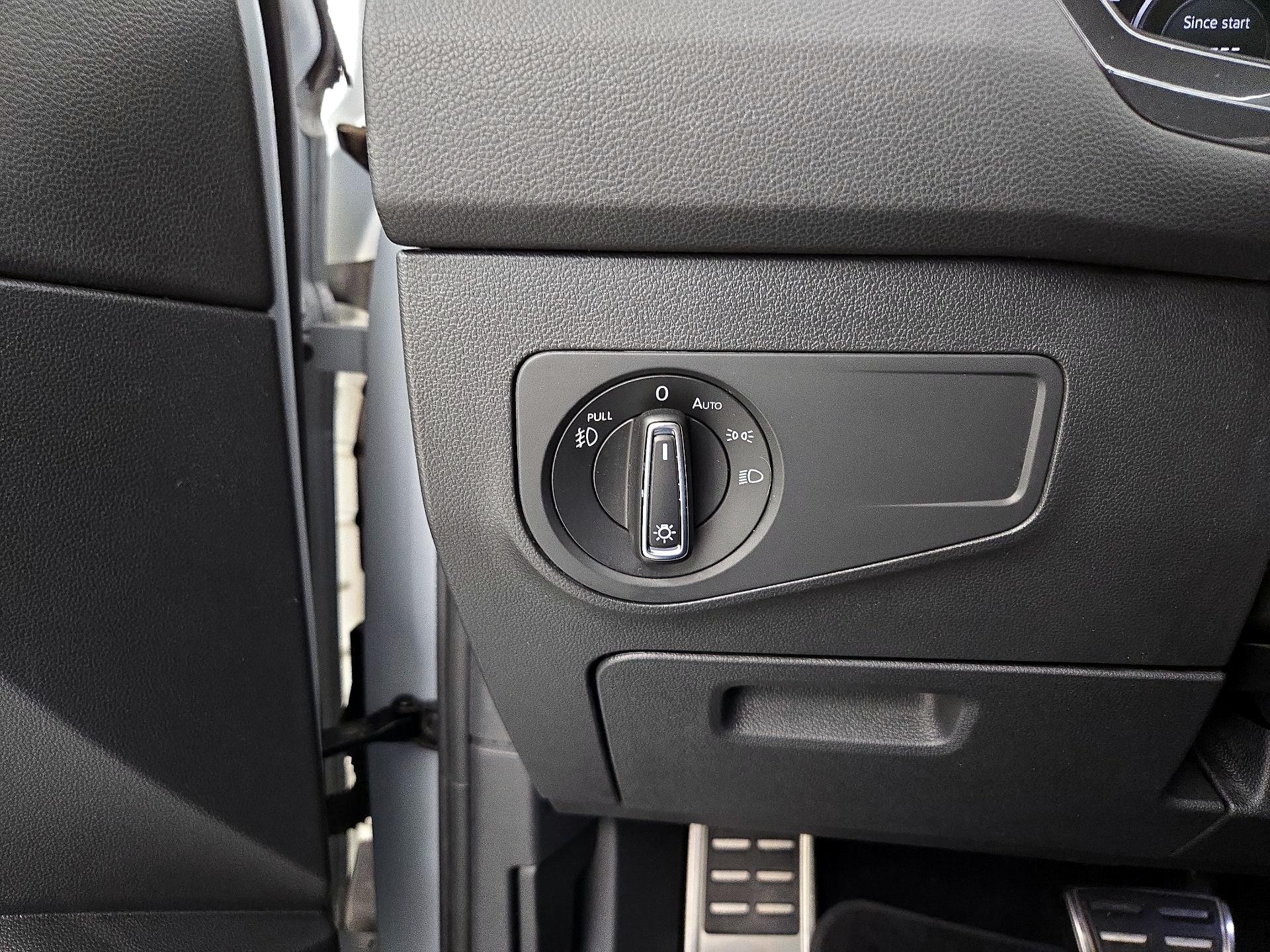 Thumbnail: 2019 Volkswagen Tiguan - 13