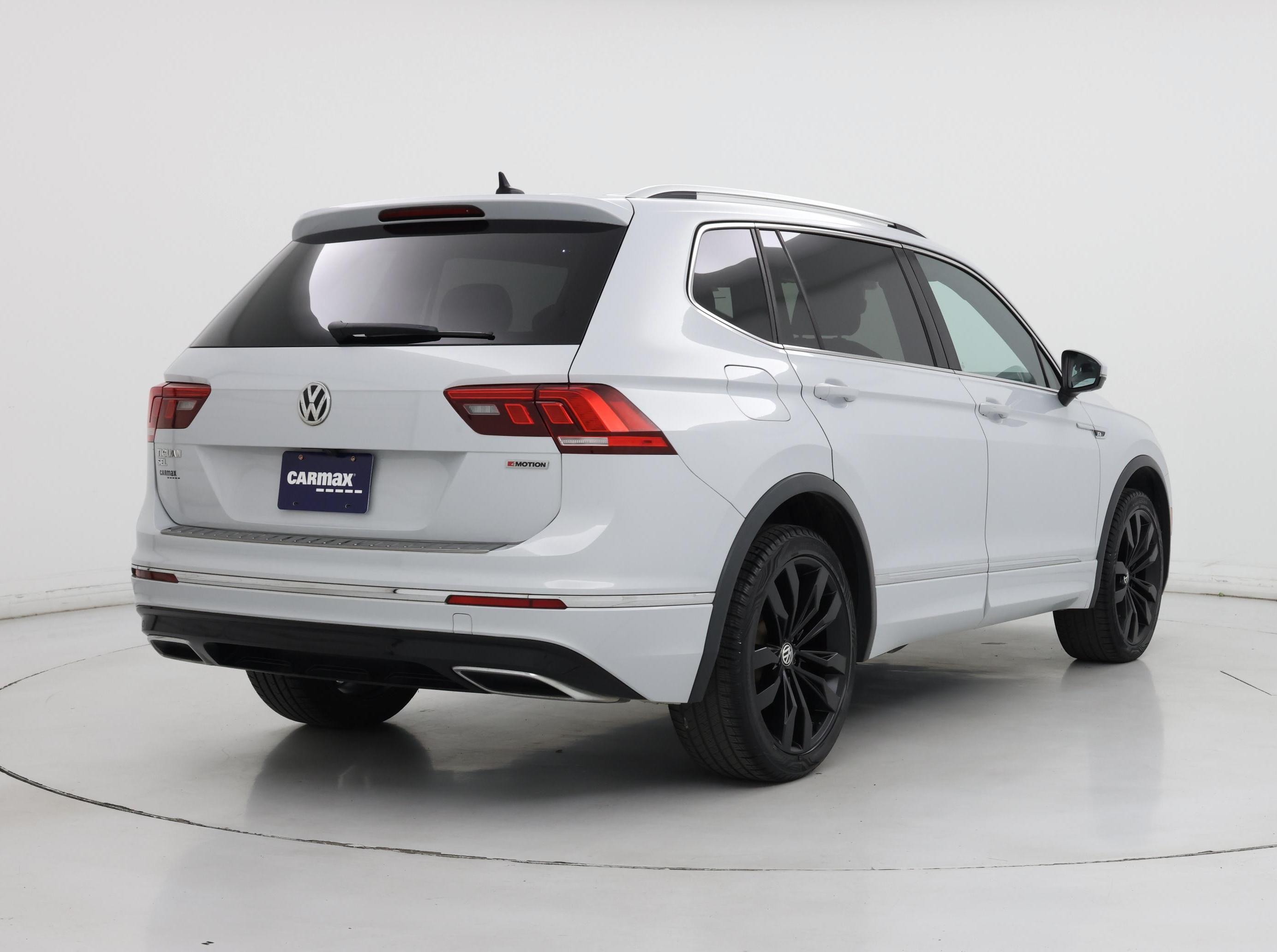 Thumbnail: 2019 Volkswagen Tiguan - 8