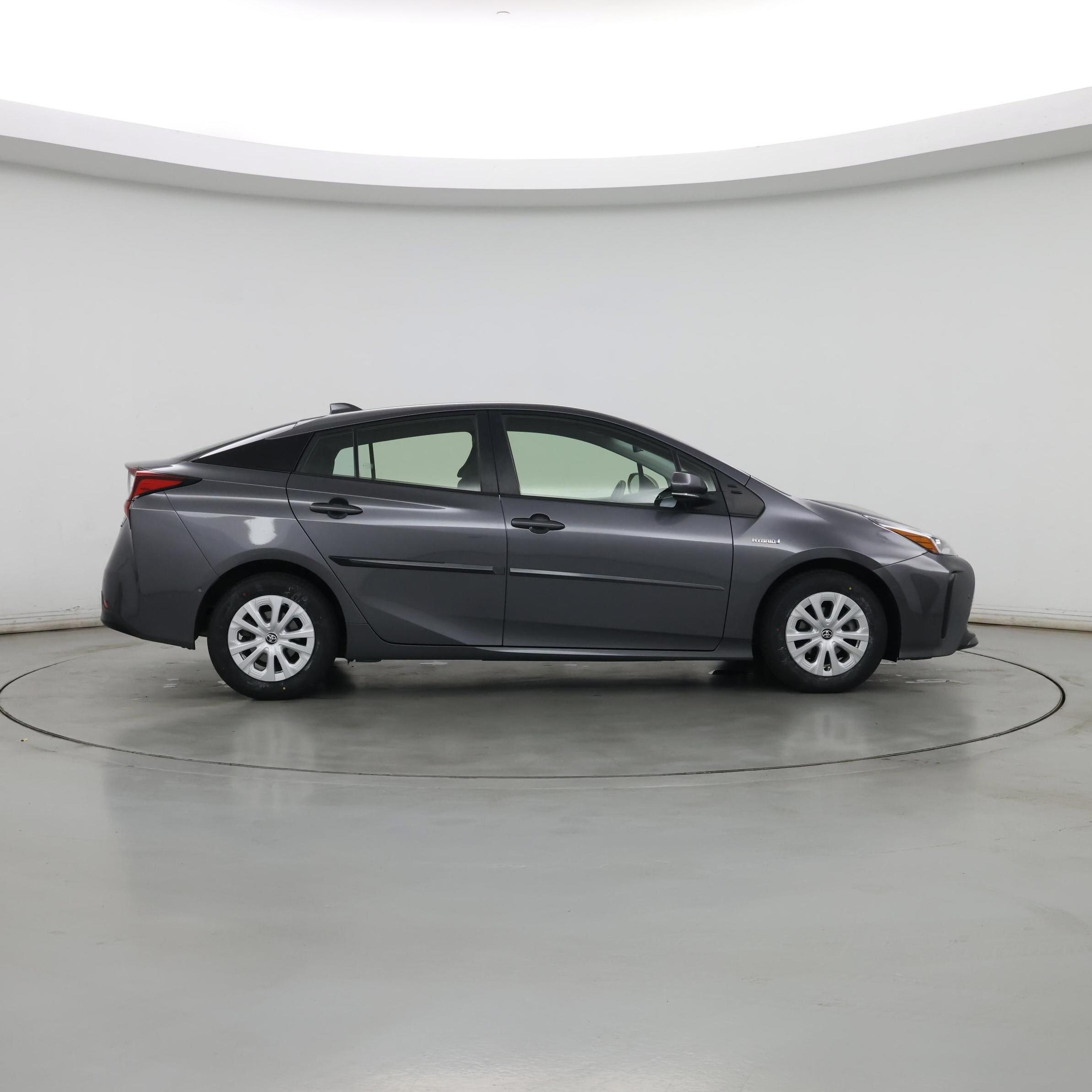 Thumbnail: 2022 Toyota Prius - 7