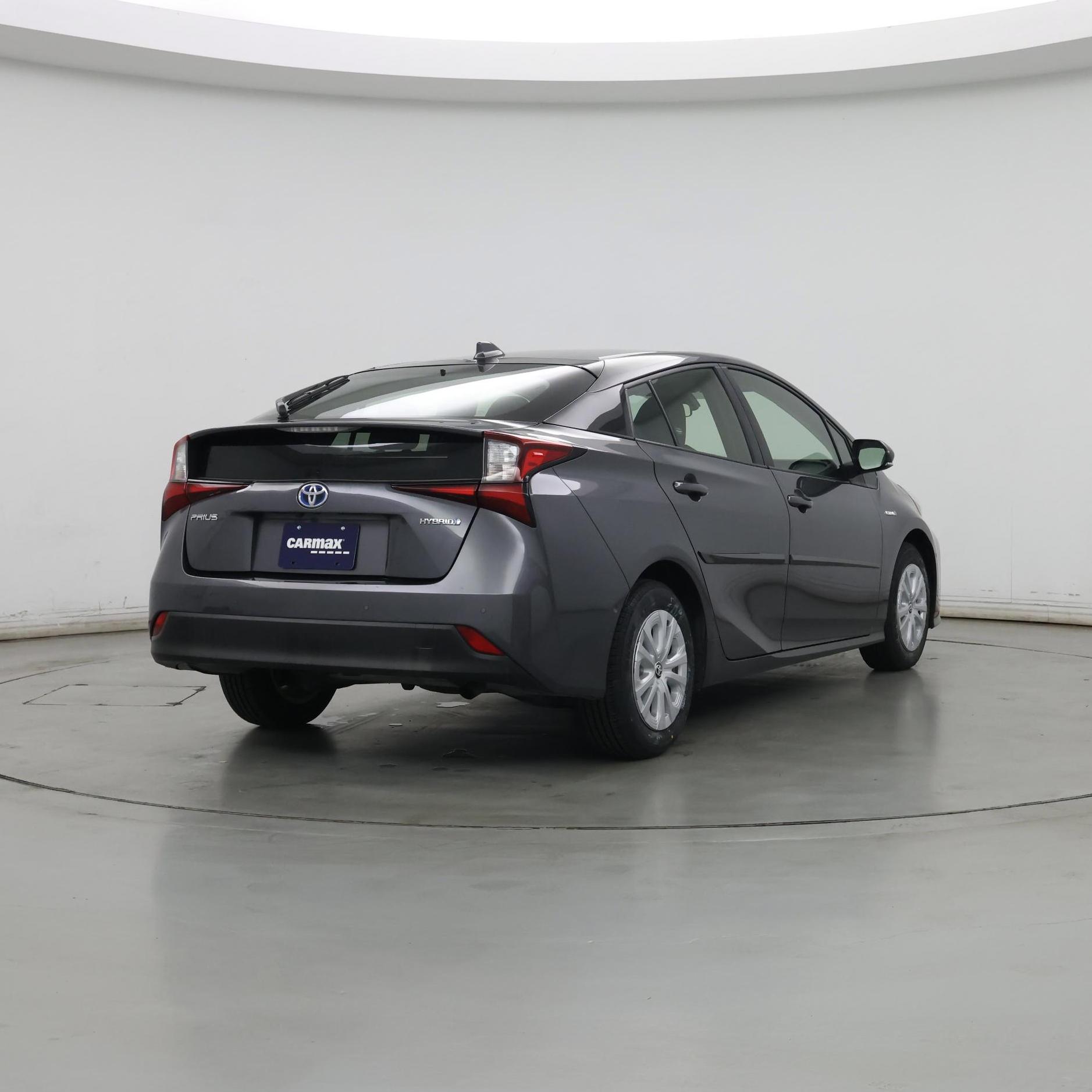 Thumbnail: 2022 Toyota Prius - 8