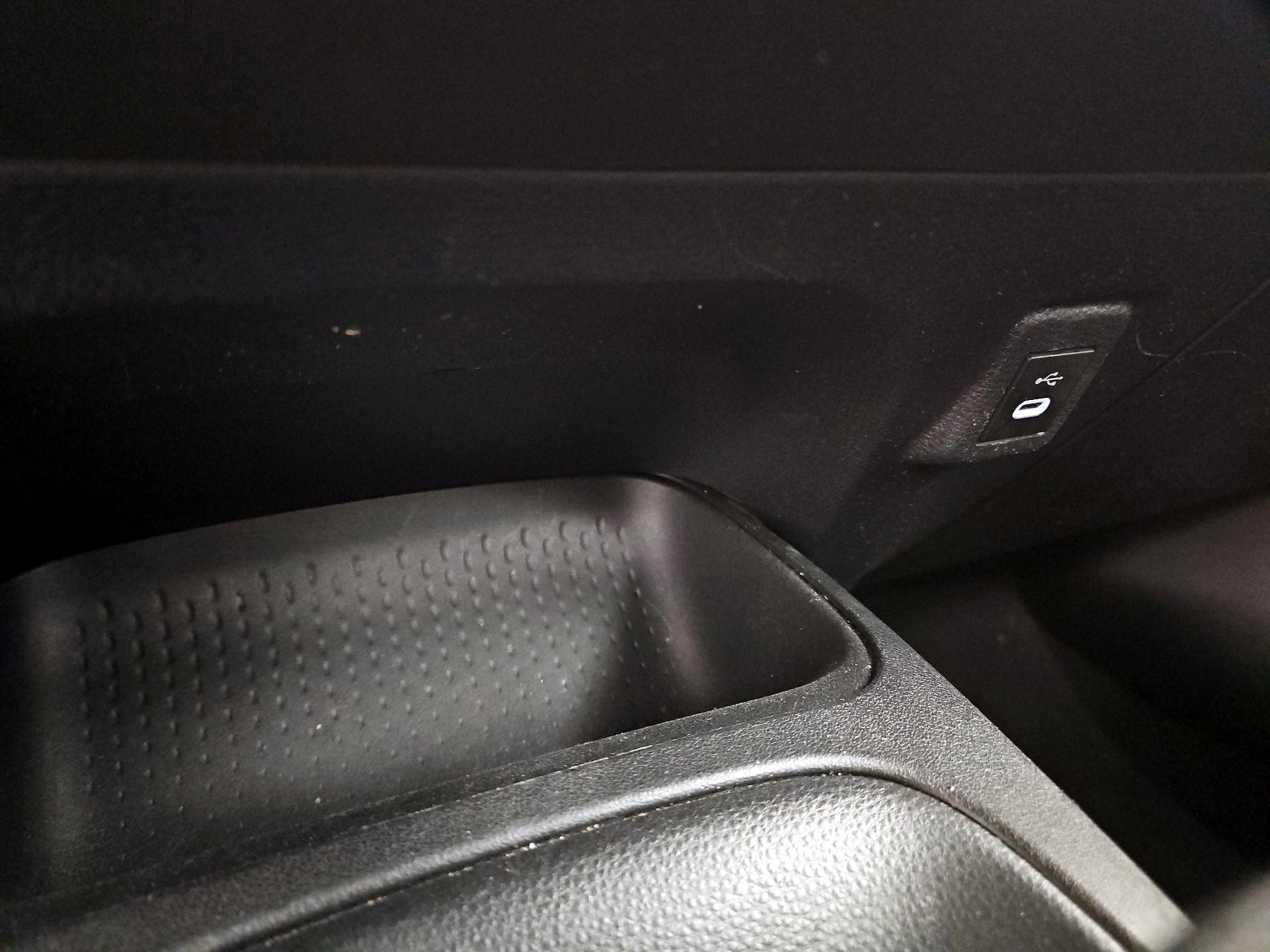 Thumbnail: 2023 Toyota Corolla - 18