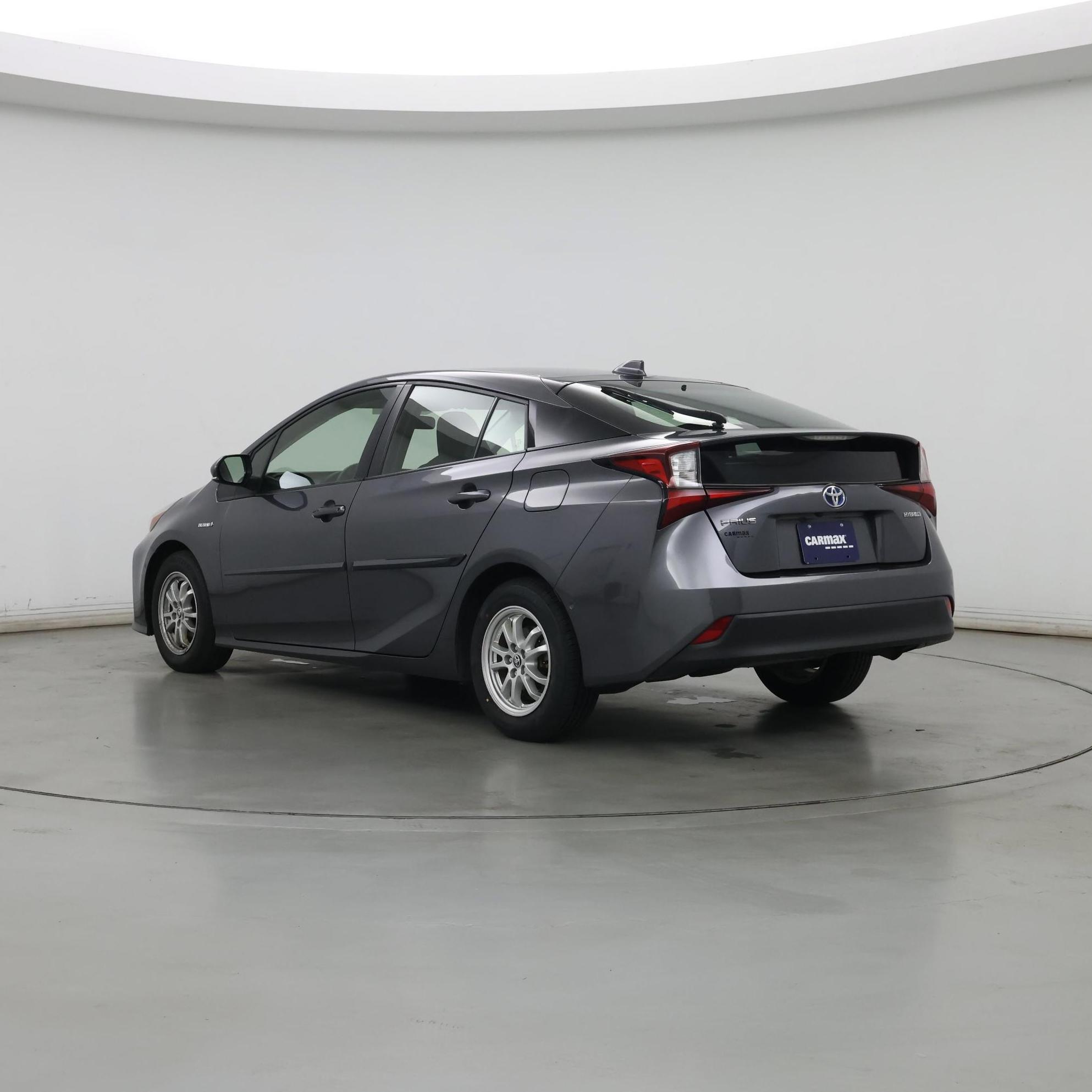 Thumbnail: 2022 Toyota Prius - 2