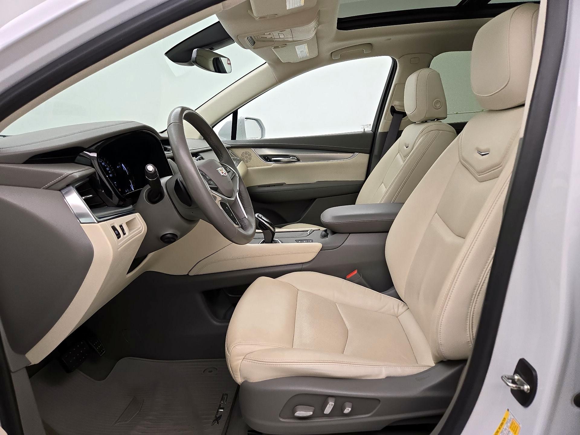 Thumbnail: 2018 Cadillac XT5 - 11