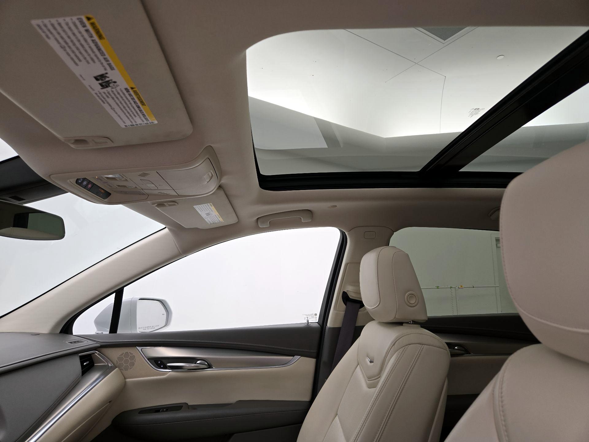 Thumbnail: 2018 Cadillac XT5 - 20