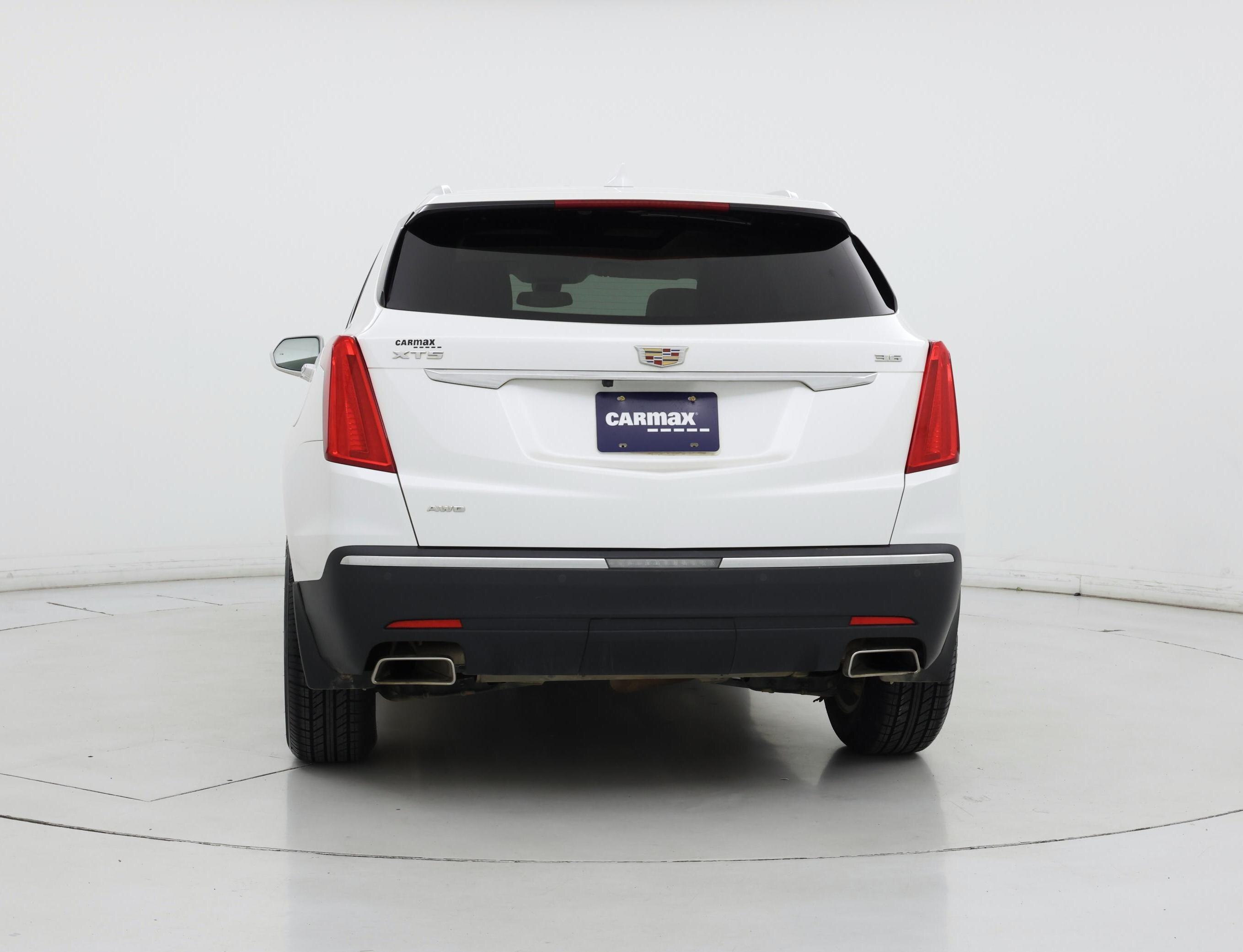 Thumbnail: 2018 Cadillac XT5 - 6