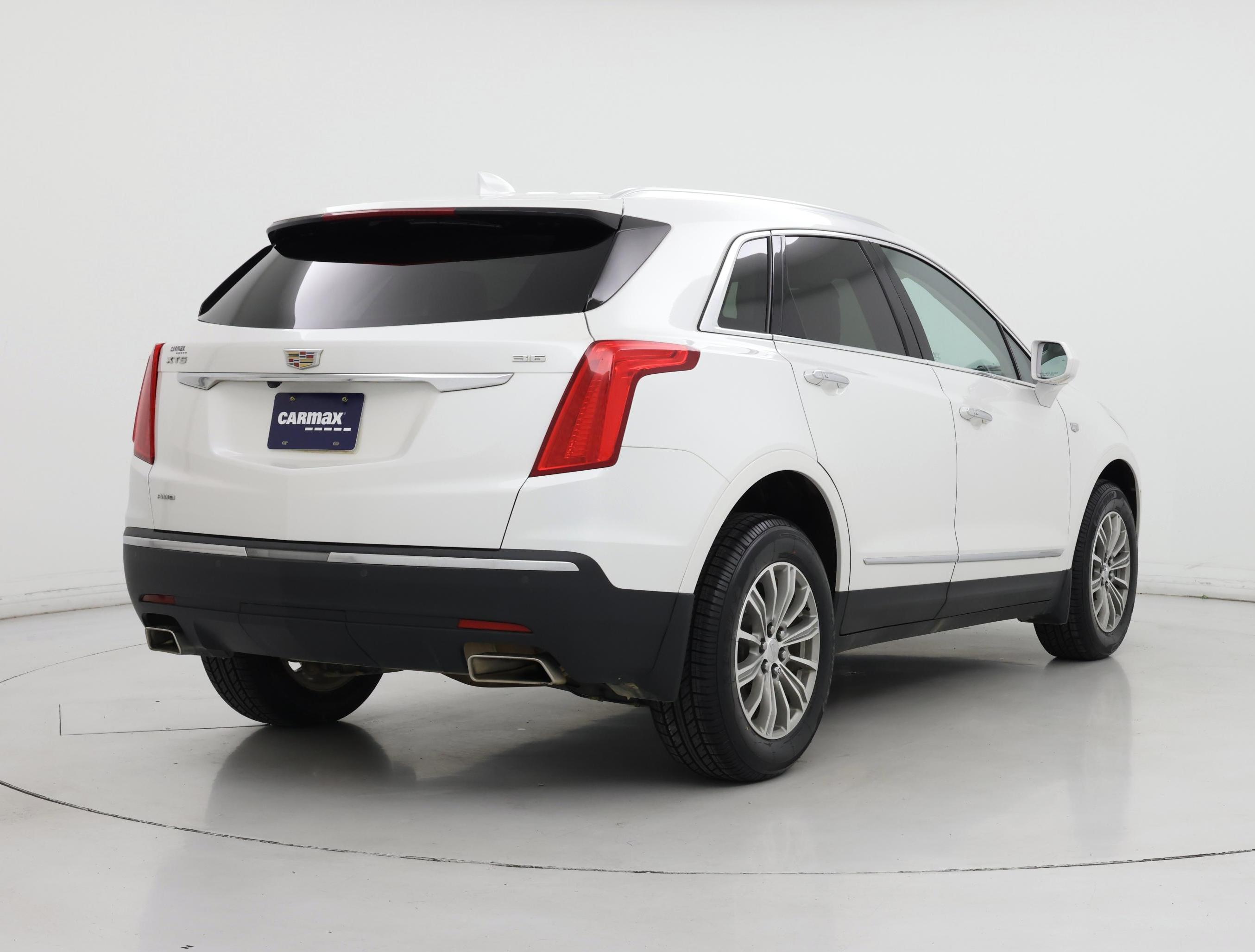 Thumbnail: 2018 Cadillac XT5 - 8