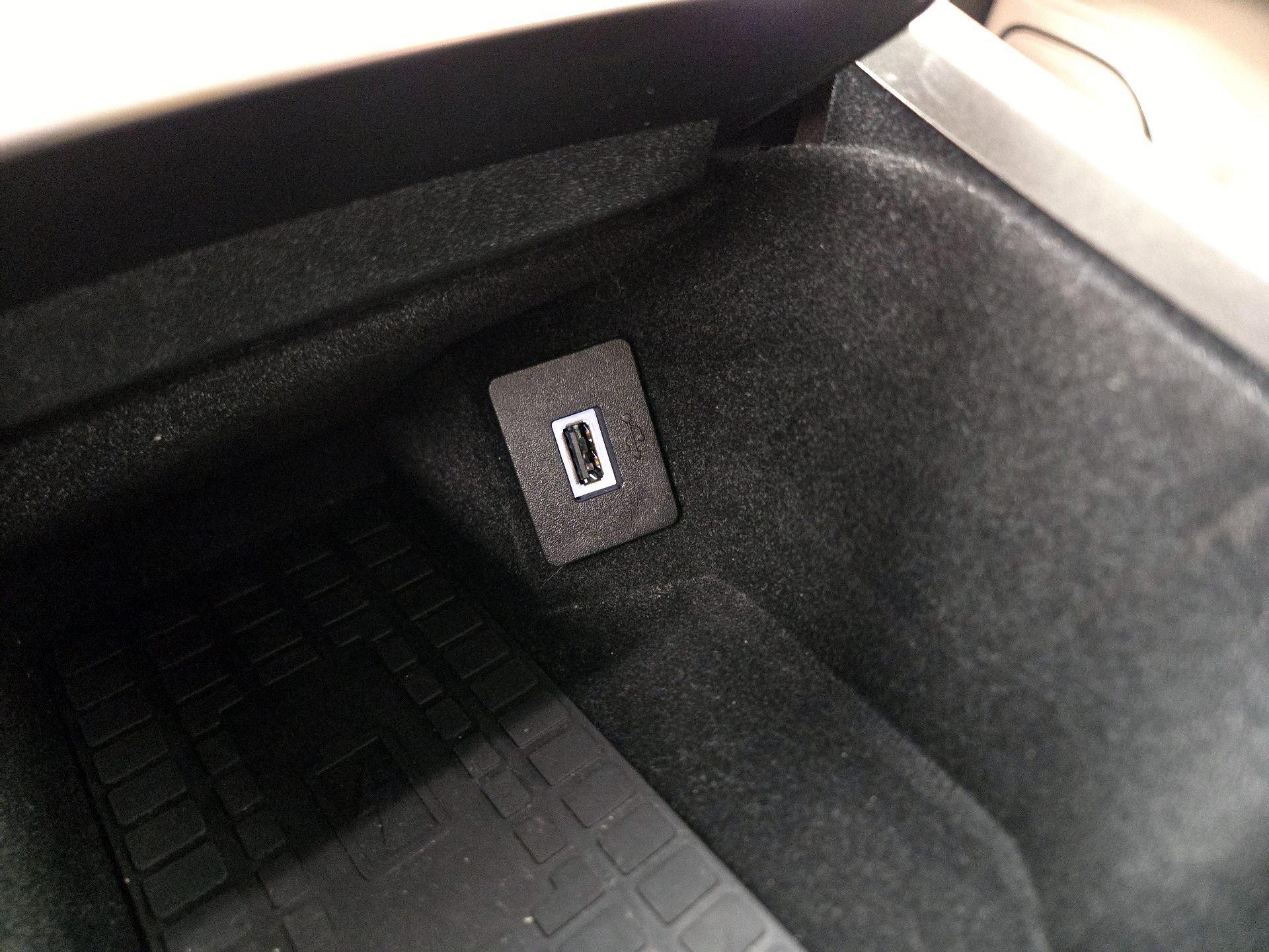 Thumbnail: 2019 Lincoln Nautilus - 19