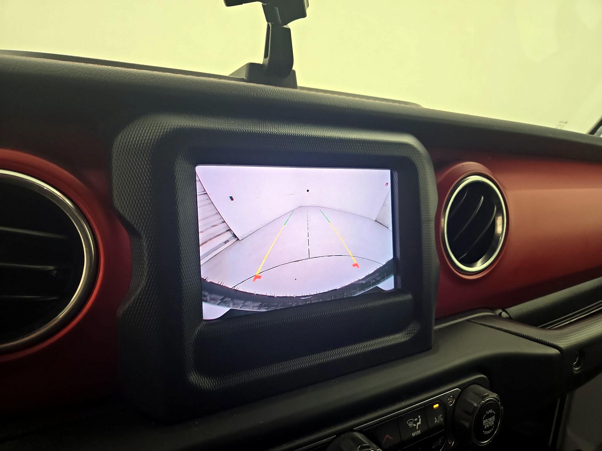 Thumbnail: 2021 Jeep Wrangler - 14