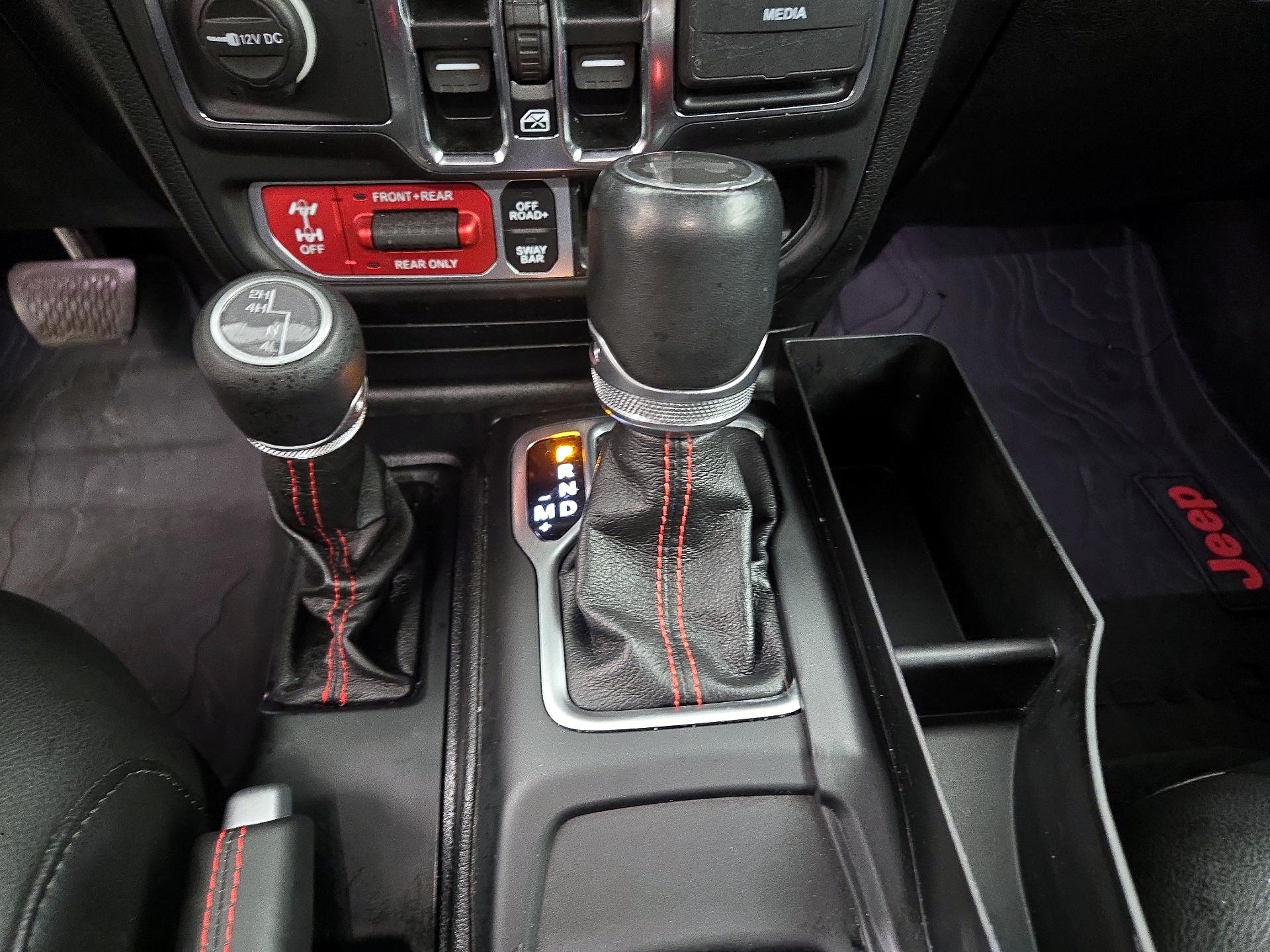 Thumbnail: 2021 Jeep Wrangler - 17