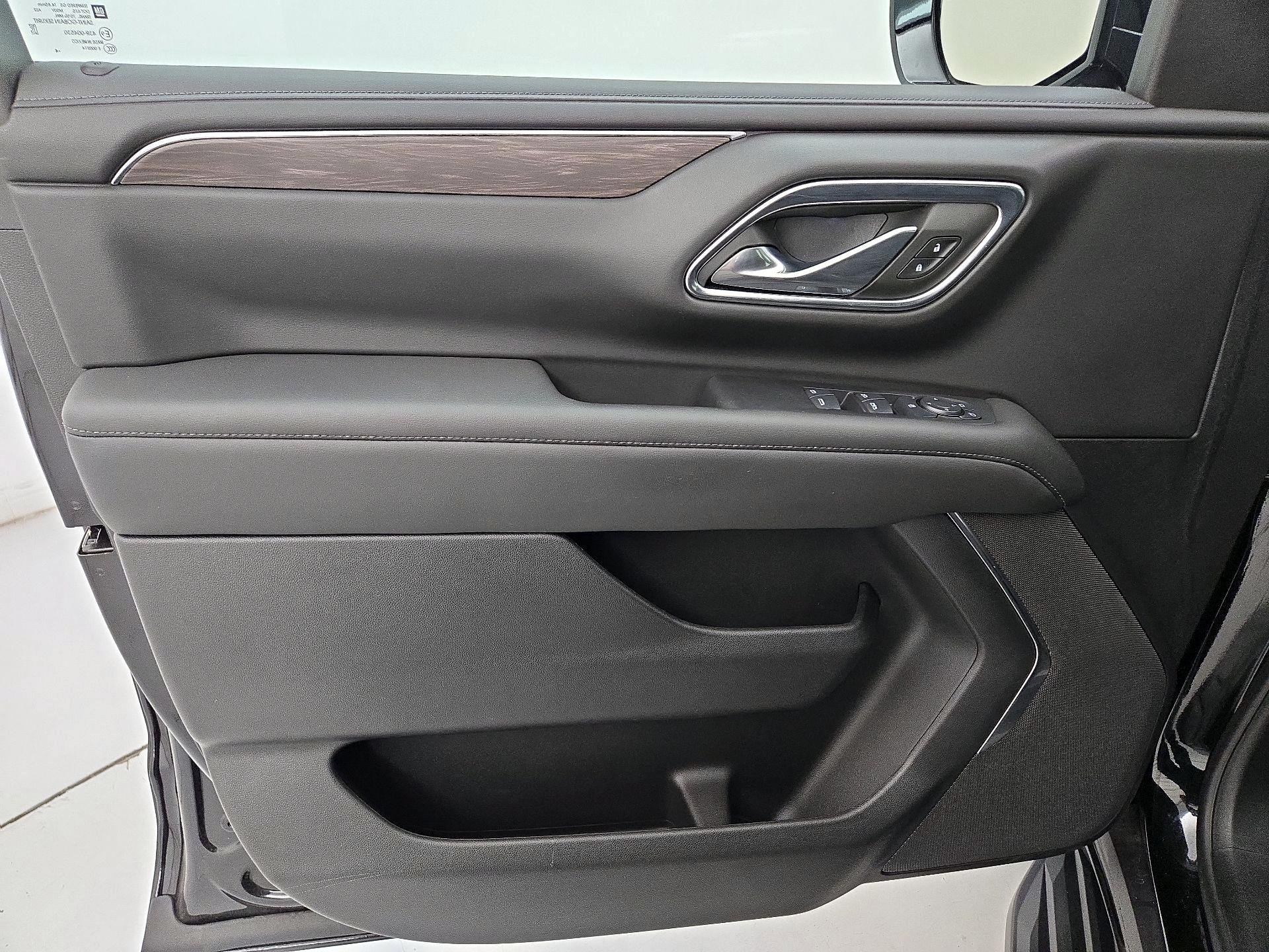 Thumbnail: 2024 Chevrolet Suburban - 12