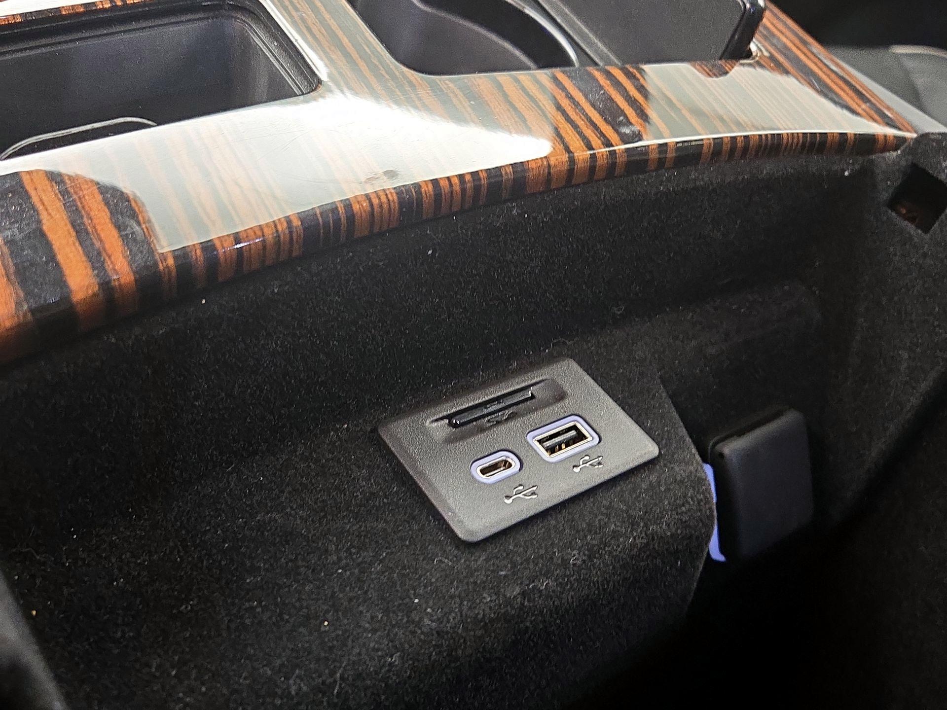 Thumbnail: 2024 Cadillac Escalade - 19