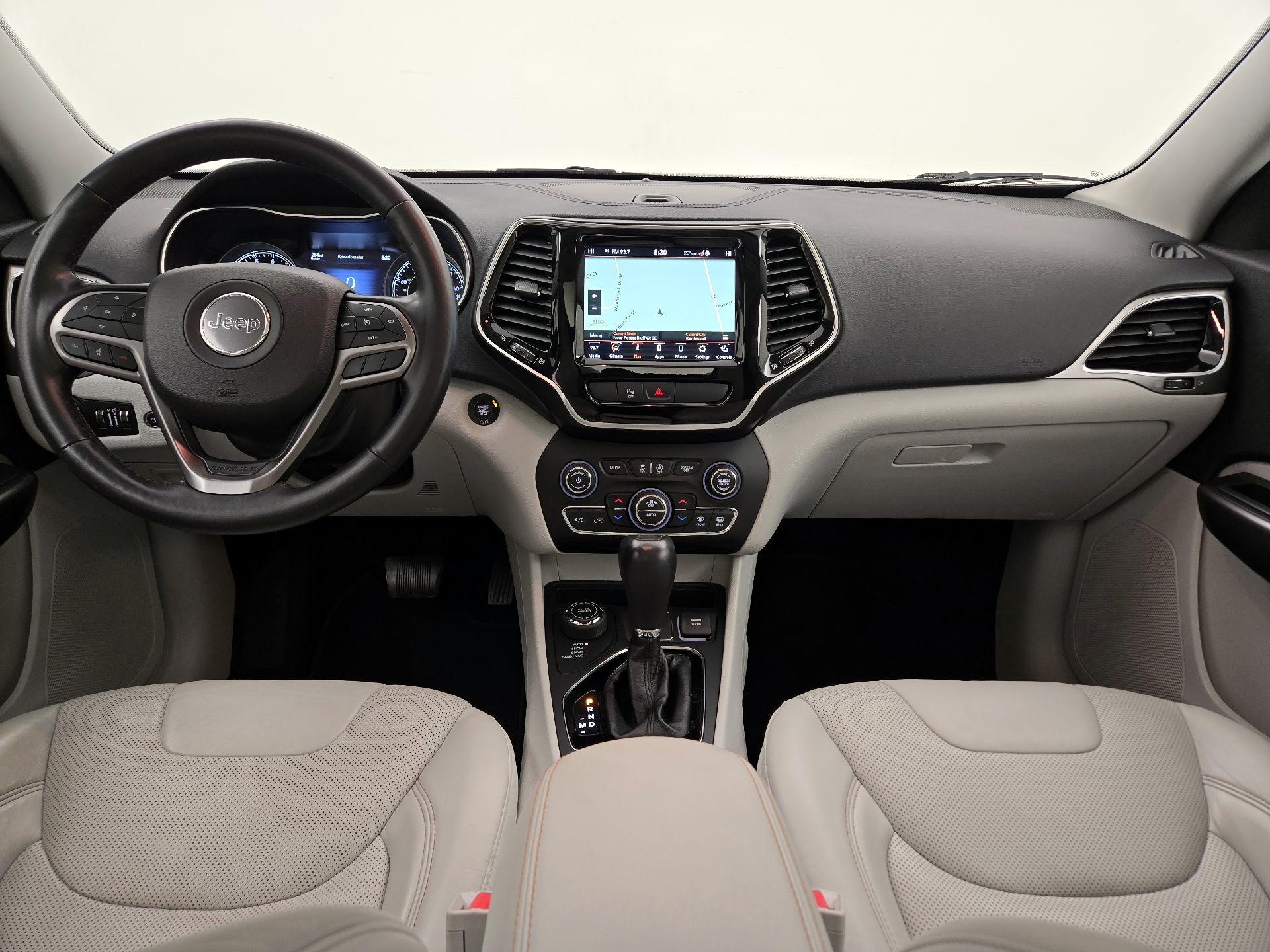 Thumbnail: 2020 Jeep Cherokee - 9